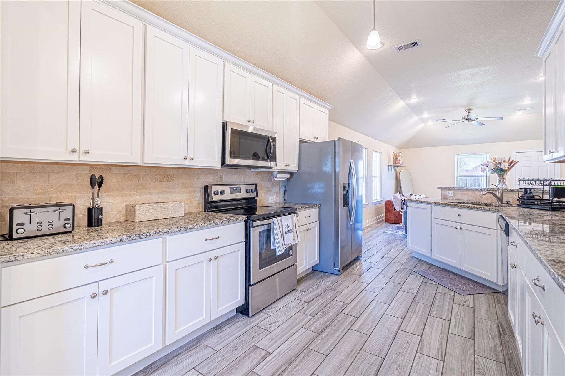 8211 Cannon Street, Houston, TX 77051