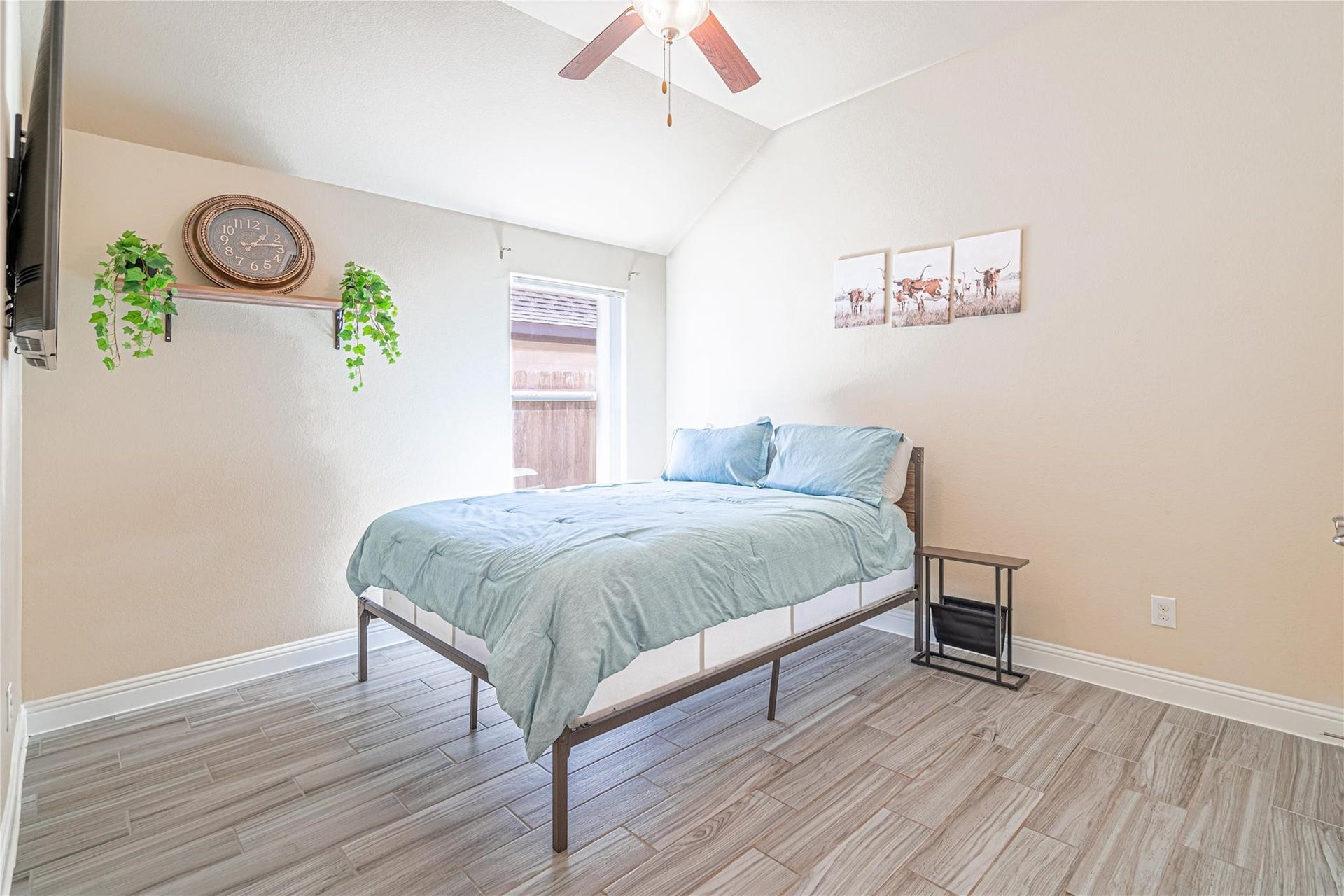 8211 Cannon Street, Houston, TX 77051