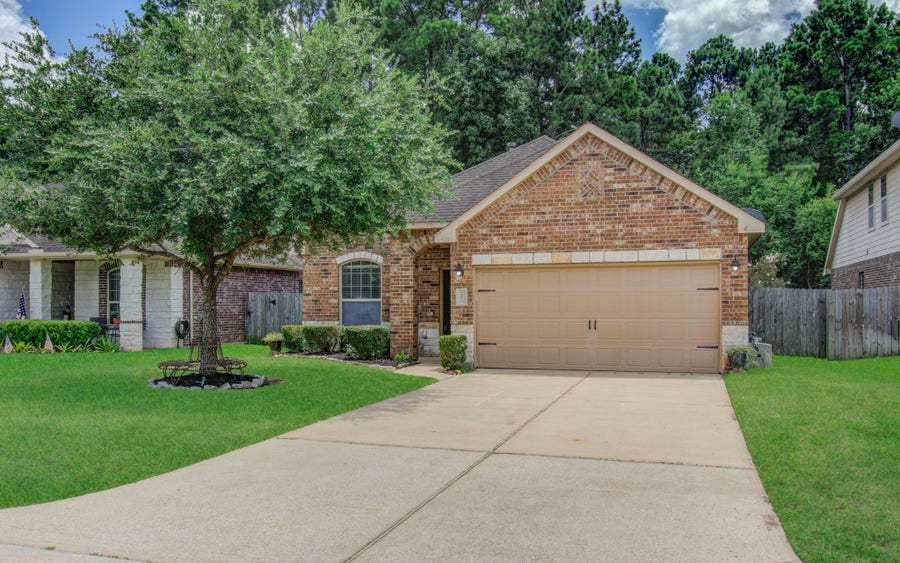 Property photo for 7471 Durango Creek Drive, Magnolia, TX