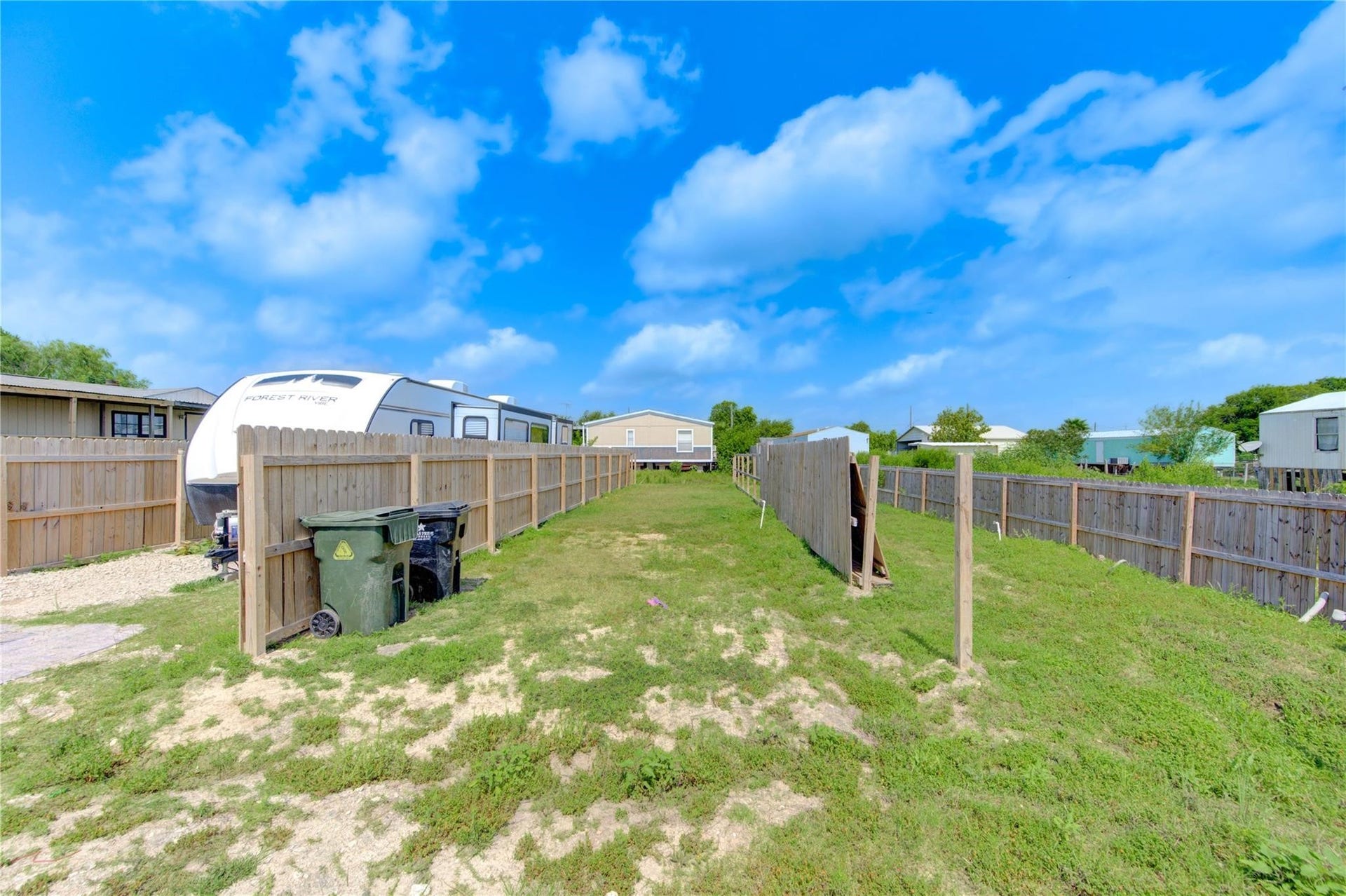 936 13th Street, Dickinson, TX 77539 936 13th Street, Dickinson, TX 77539