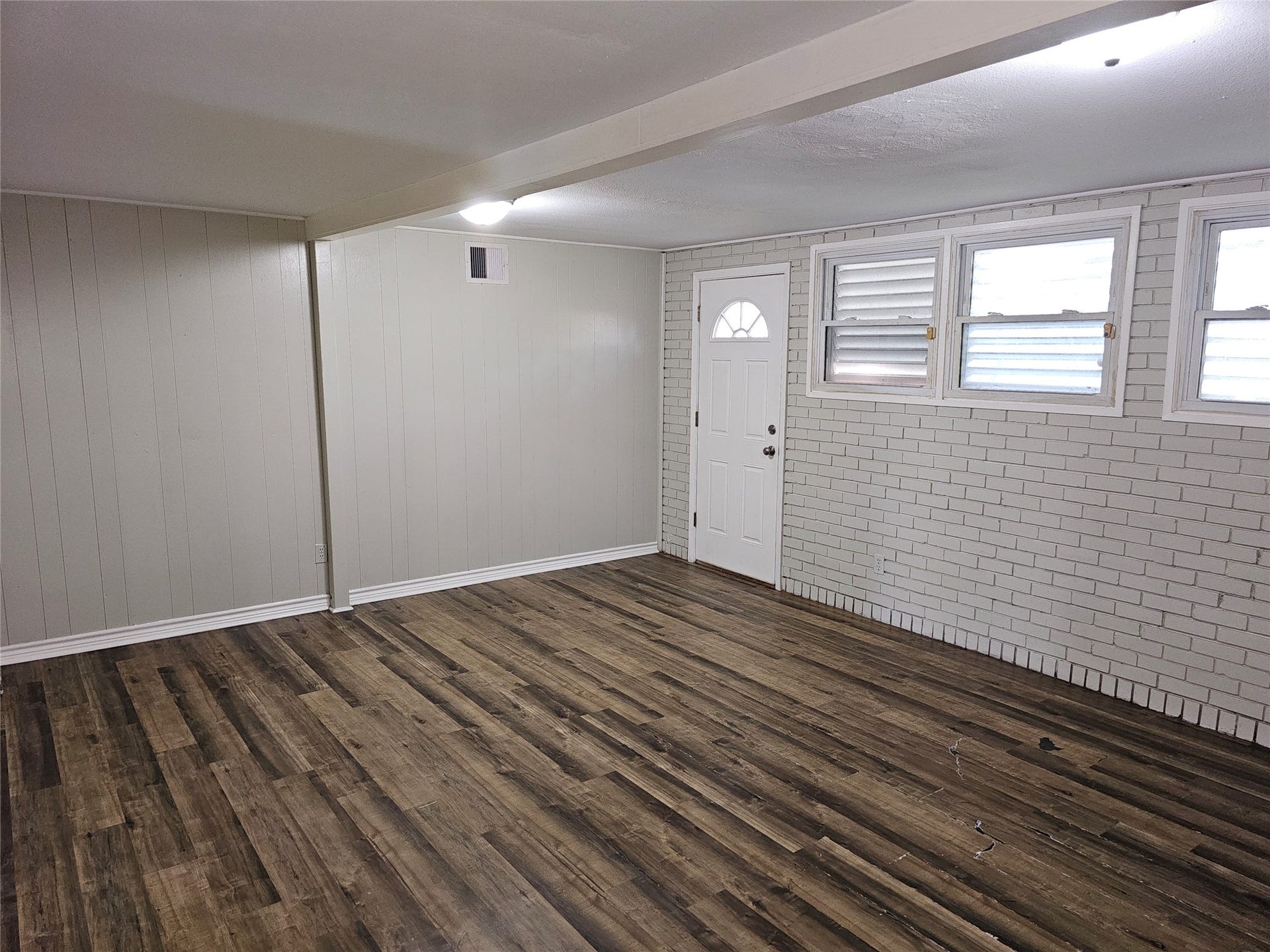 1909 2nd Avenue N, Texas City, TX 77590 1909 2nd Avenue N, Texas City, TX 77590