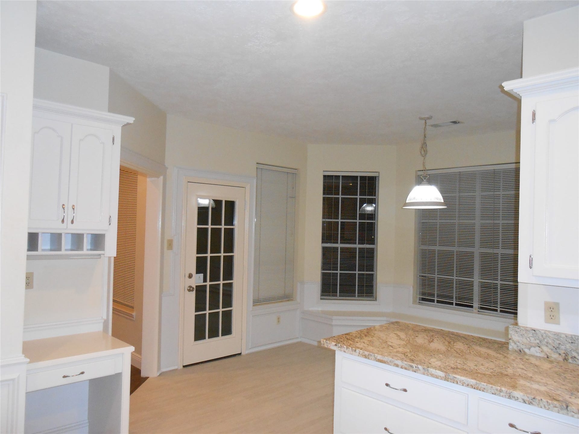 18 Crescent View Court, The Woodlands, TX 77381 18 Crescent View Court, The Woodlands, TX 77381