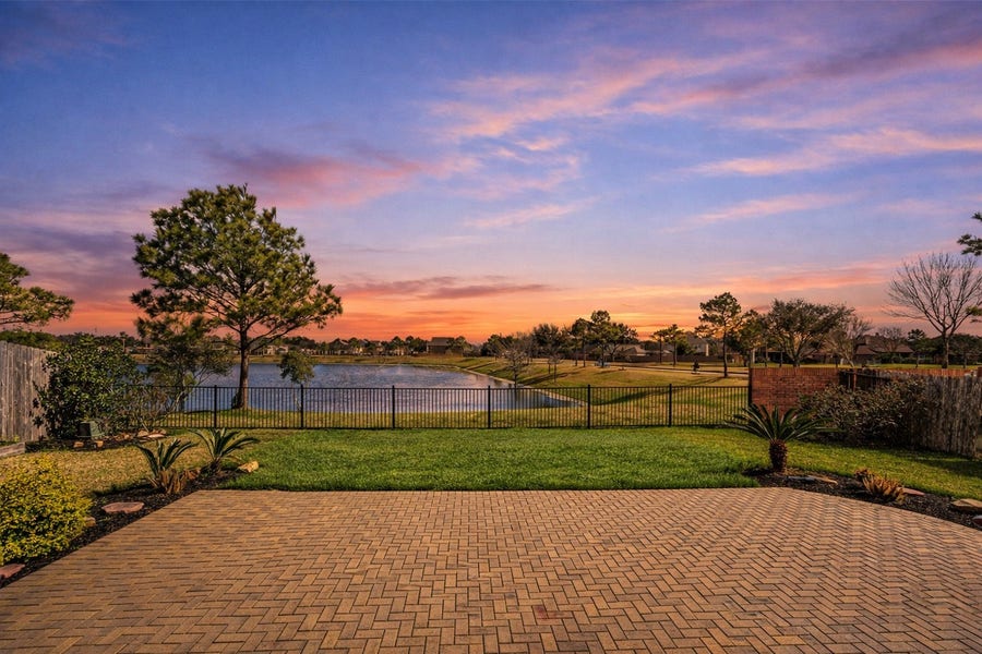Property photo for 2425 Harbor Chase Drive, Pearland, TX