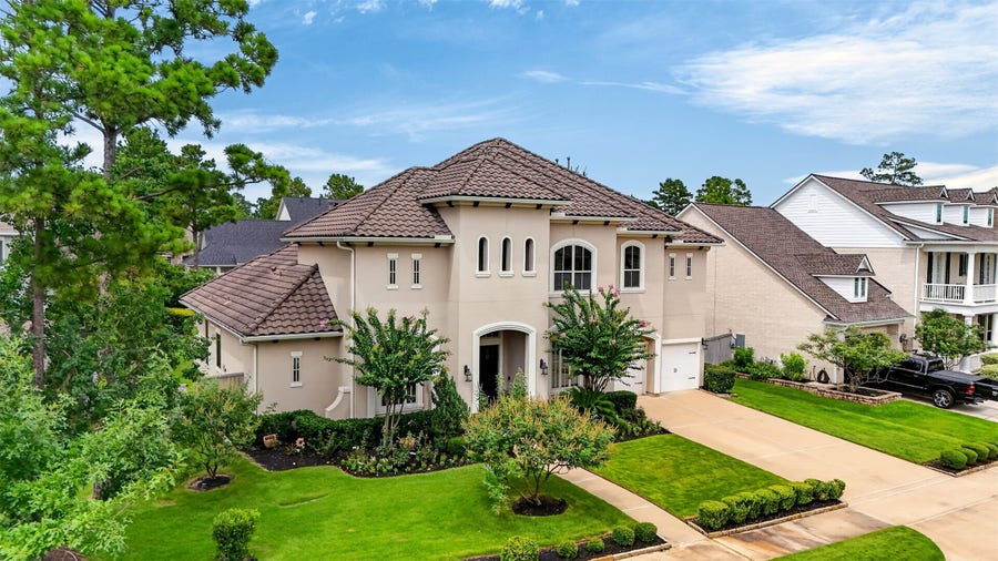 Property photo for 26 Woodborough Way, Spring, TX