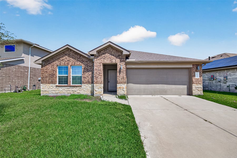 Property photo for 8043 Black Forest Lane, Rosharon, TX