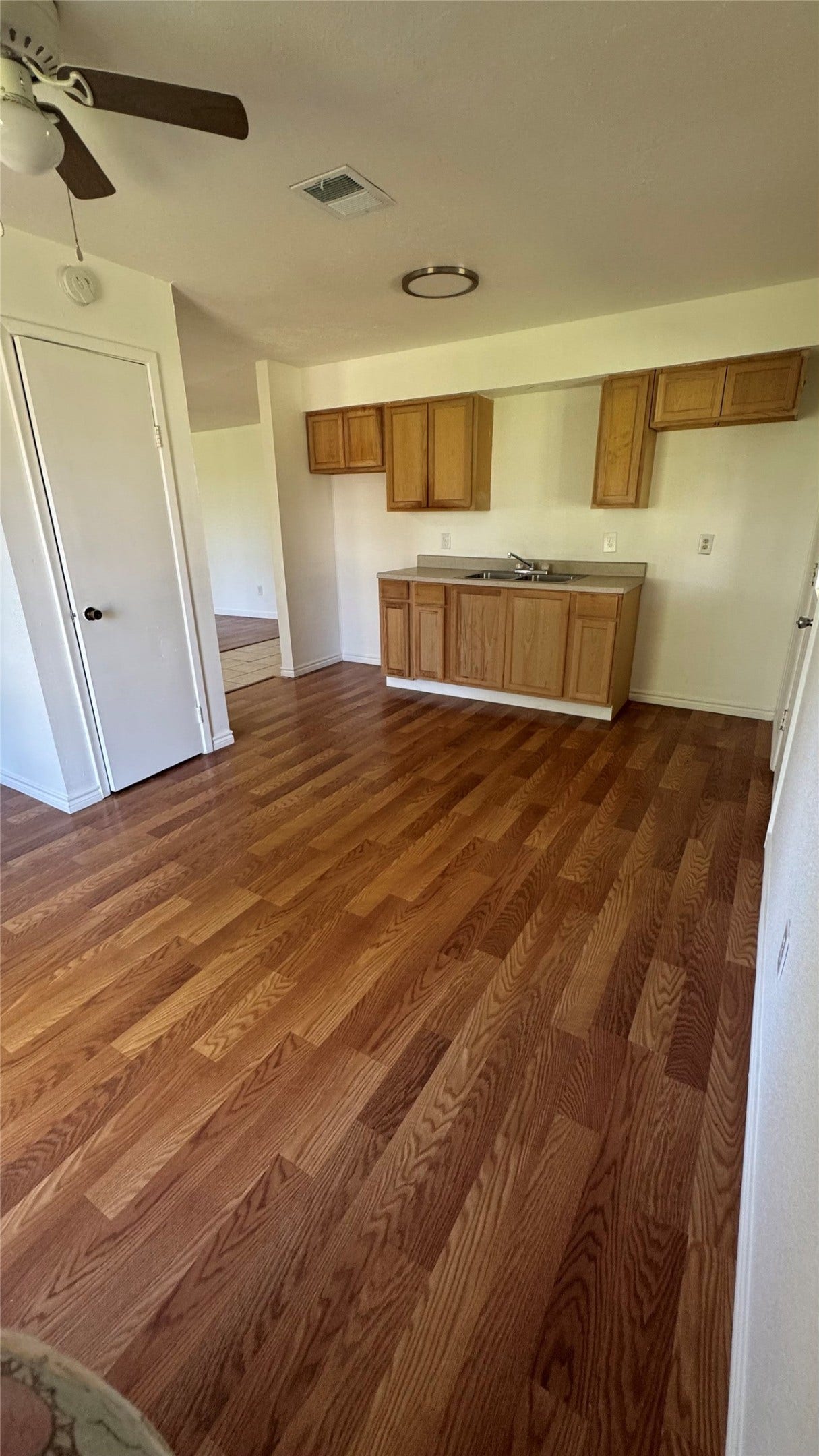 1601 N Avenue T, Freeport, TX 77541