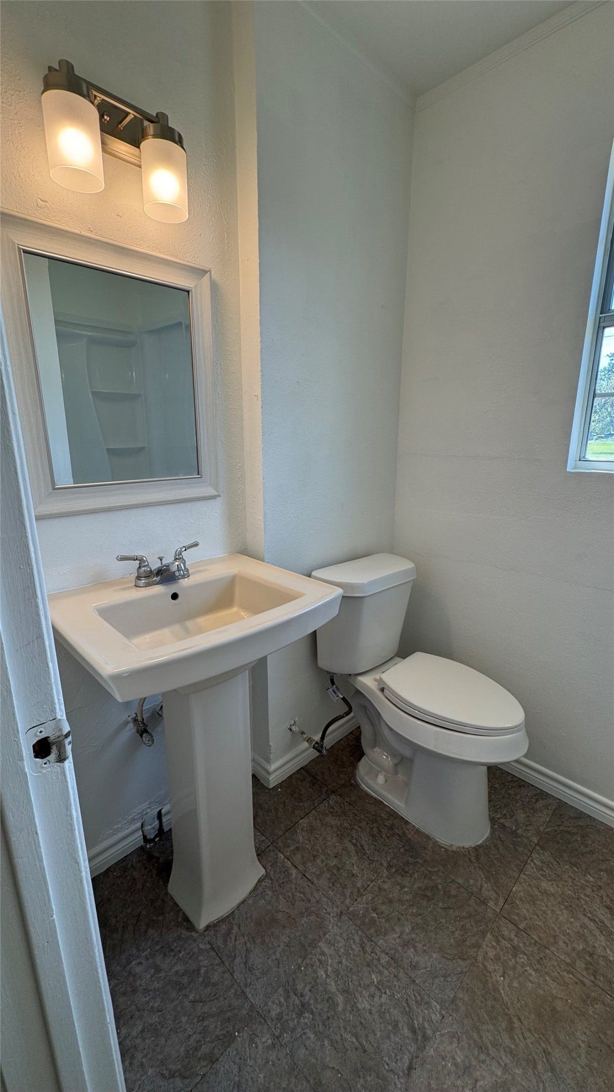 1601 N Avenue T, Freeport, TX 77541