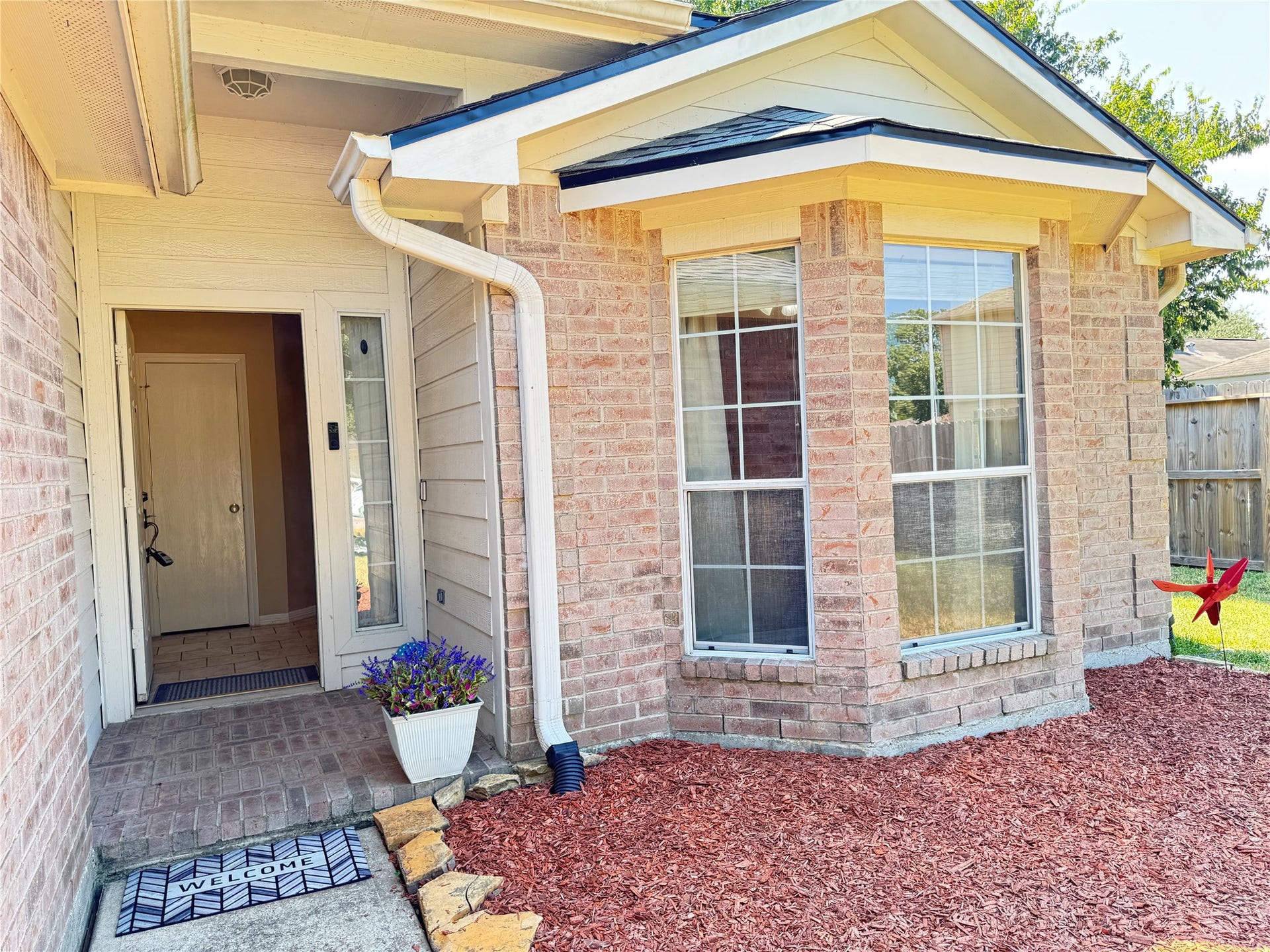 5427 Chase Wood Drive, Bacliff, TX 77518 5427 Chase Wood Drive, Bacliff, TX 77518