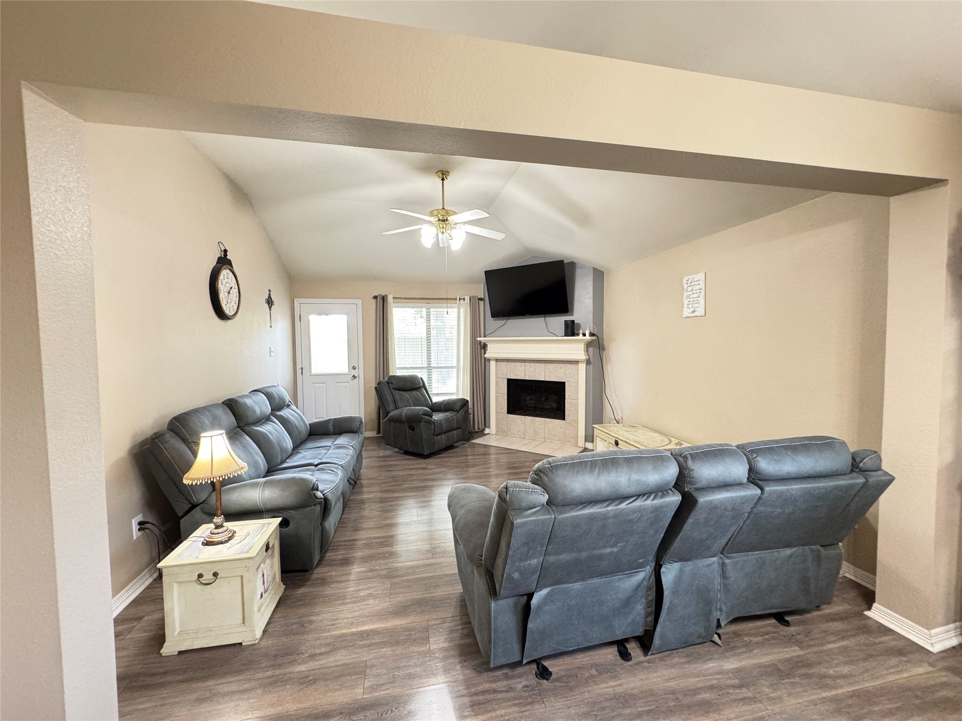 5427 Chase Wood Drive, Bacliff, TX 77518 5427 Chase Wood Drive, Bacliff, TX 77518