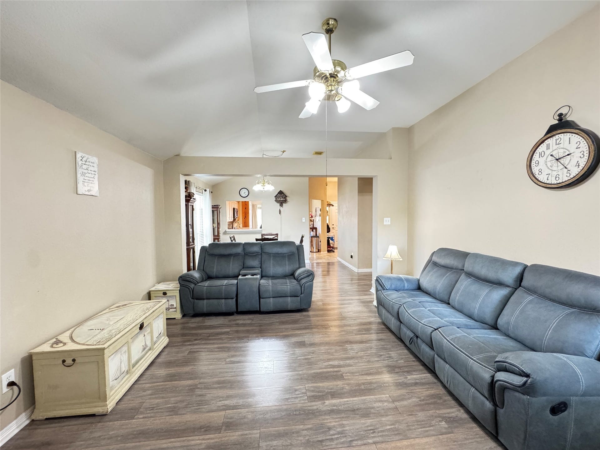 5427 Chase Wood Drive, Bacliff, TX 77518 5427 Chase Wood Drive, Bacliff, TX 77518
