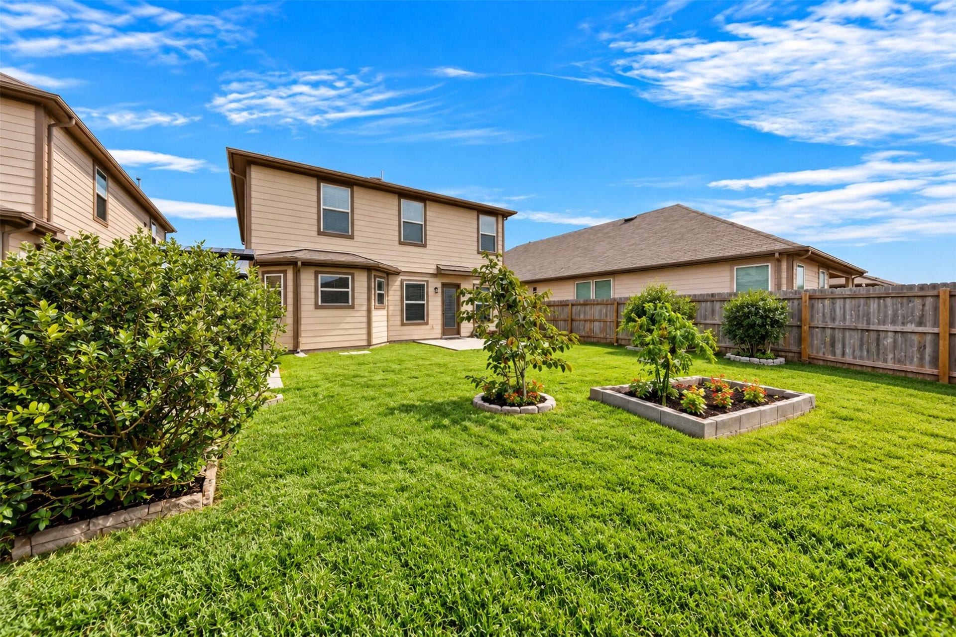 2627 White Bluff Lane, Houston, TX 77038 2627 White Bluff Lane, Houston, TX 77038