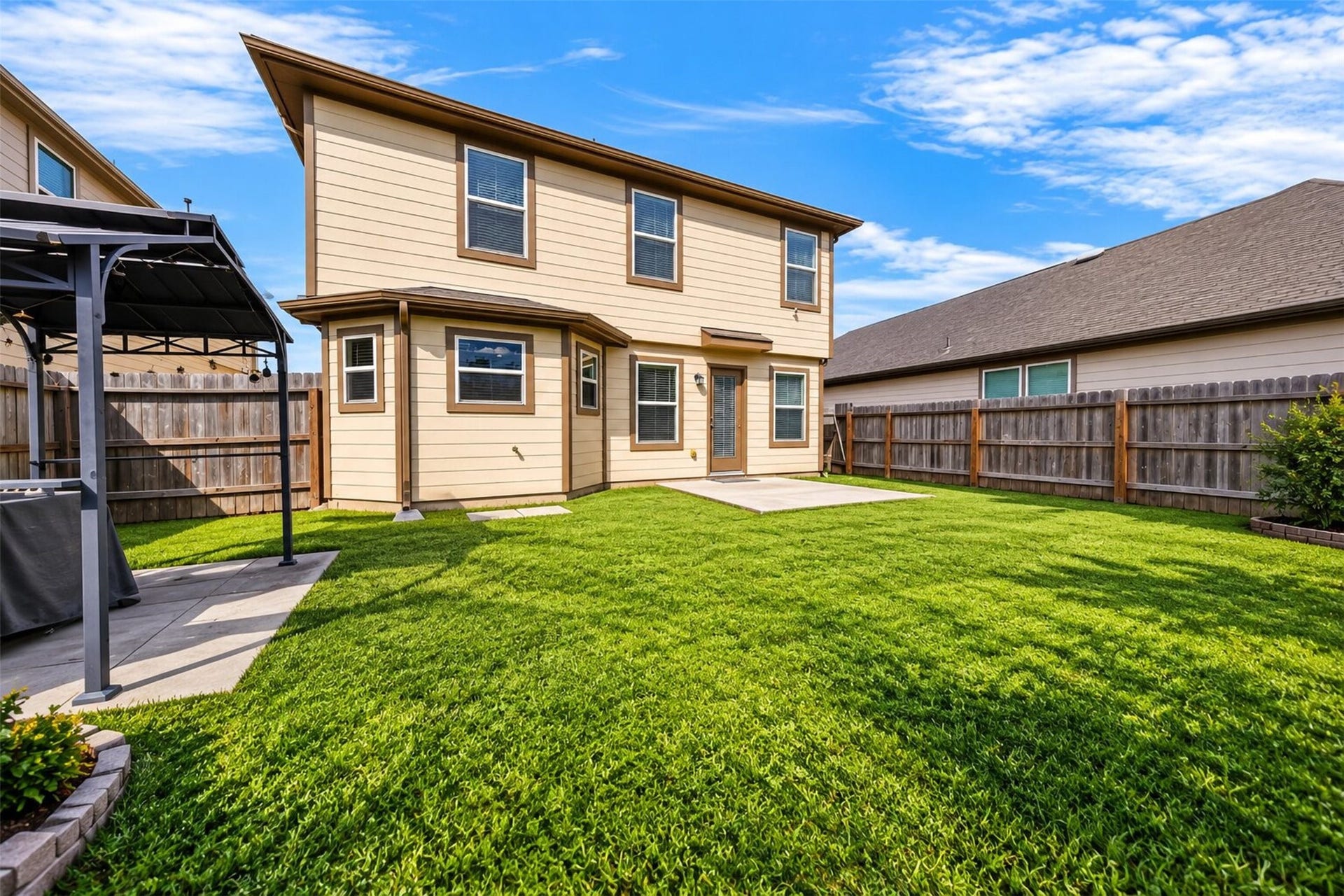 2627 White Bluff Lane, Houston, TX 77038 2627 White Bluff Lane, Houston, TX 77038