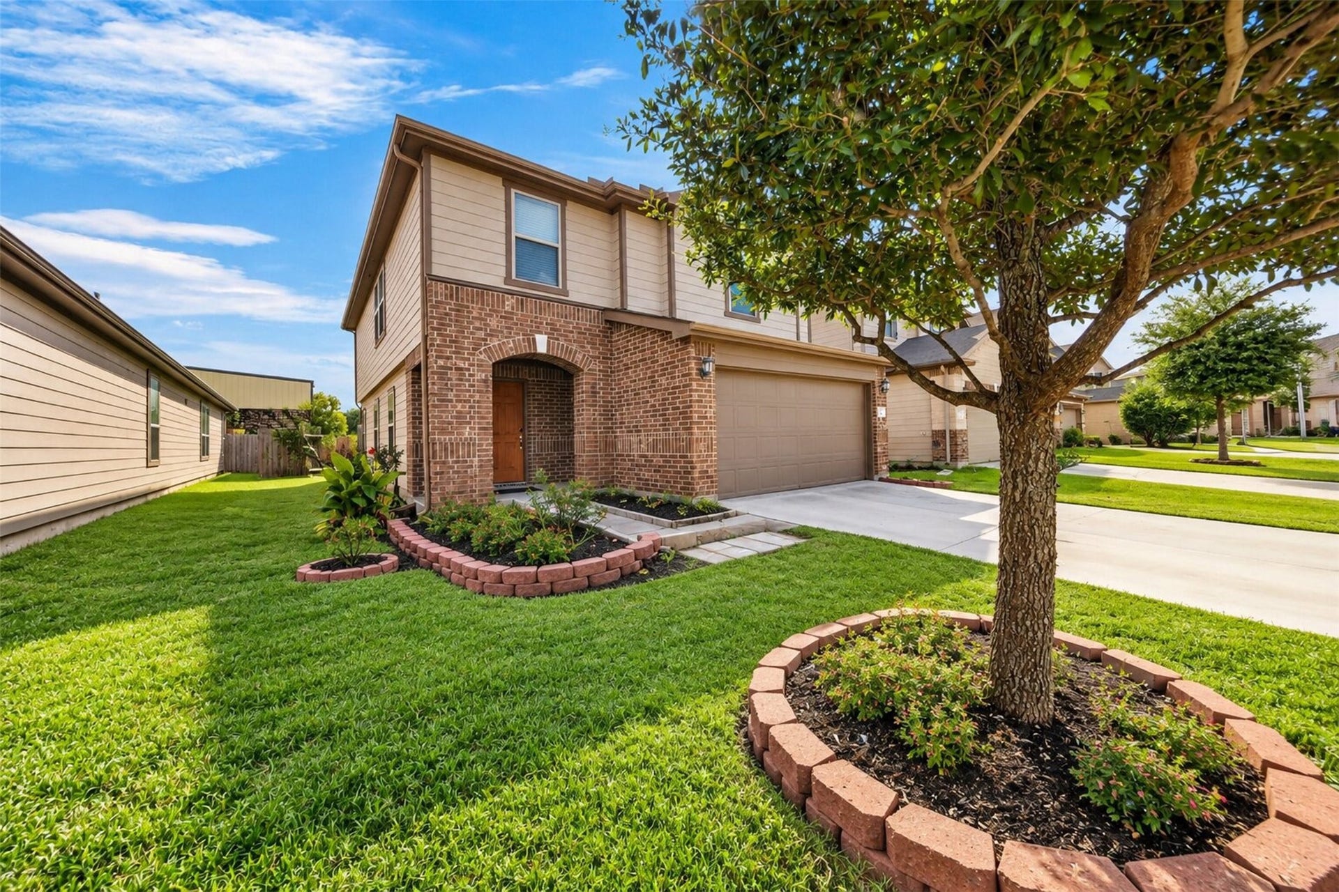 2627 White Bluff Lane, Houston, TX 77038 2627 White Bluff Lane, Houston, TX 77038