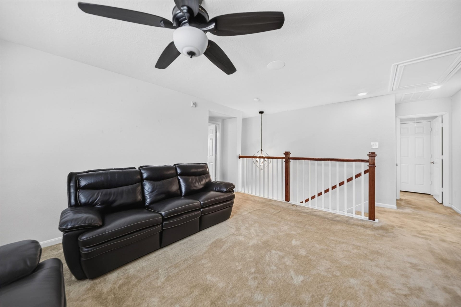 2627 White Bluff Lane, Houston, TX 77038 2627 White Bluff Lane, Houston, TX 77038