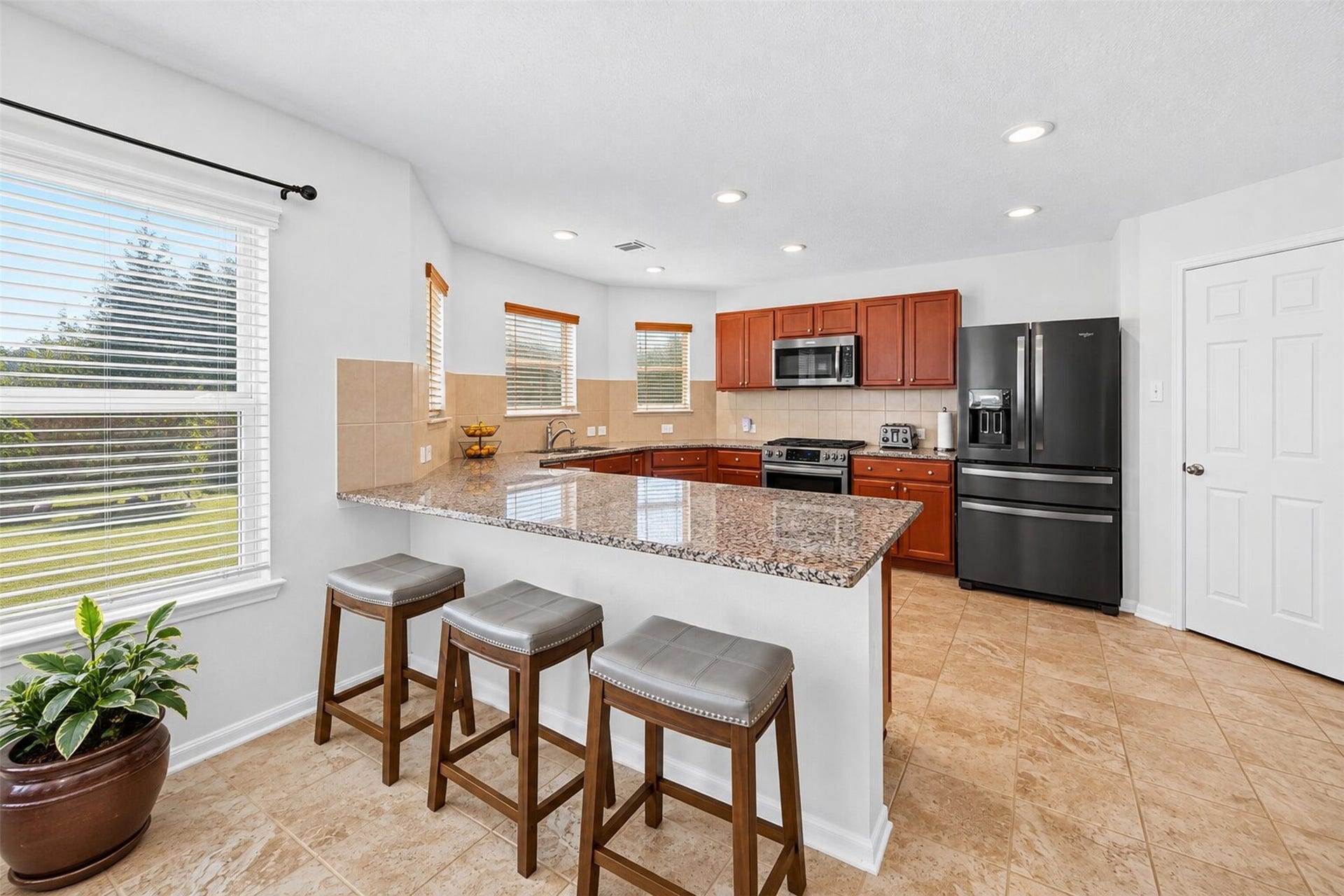 2627 White Bluff Lane, Houston, TX 77038 View looking into kitchen