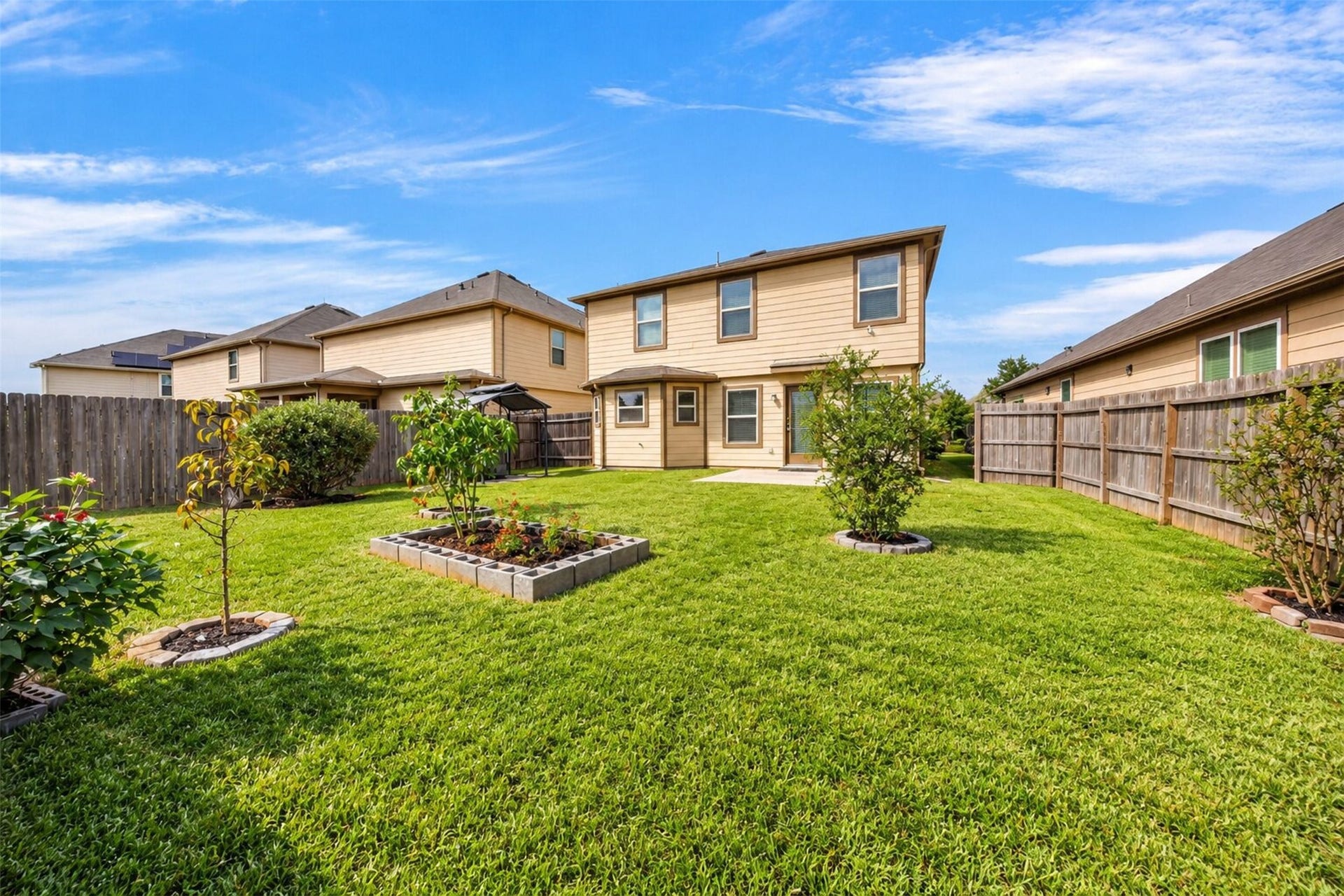 2627 White Bluff Lane, Houston, TX 77038 2627 White Bluff Lane, Houston, TX 77038