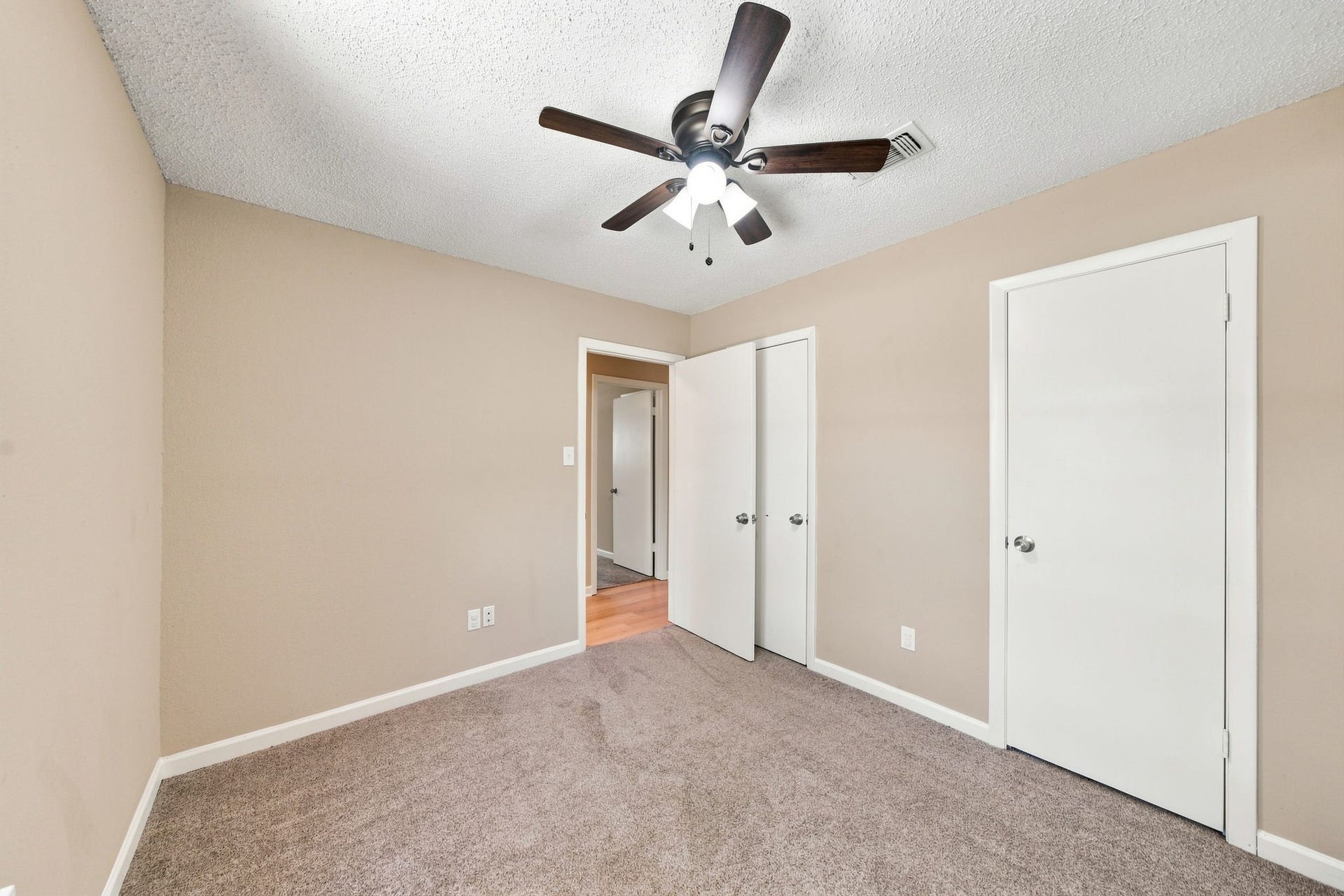 13317 Rene Circle, Santa Fe, TX 77510 13317 Rene Circle, Santa Fe, TX 77510
