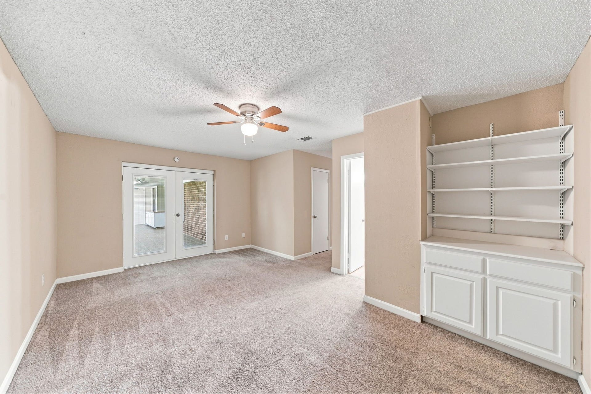 13317 Rene Circle, Santa Fe, TX 77510 Primary bedroom