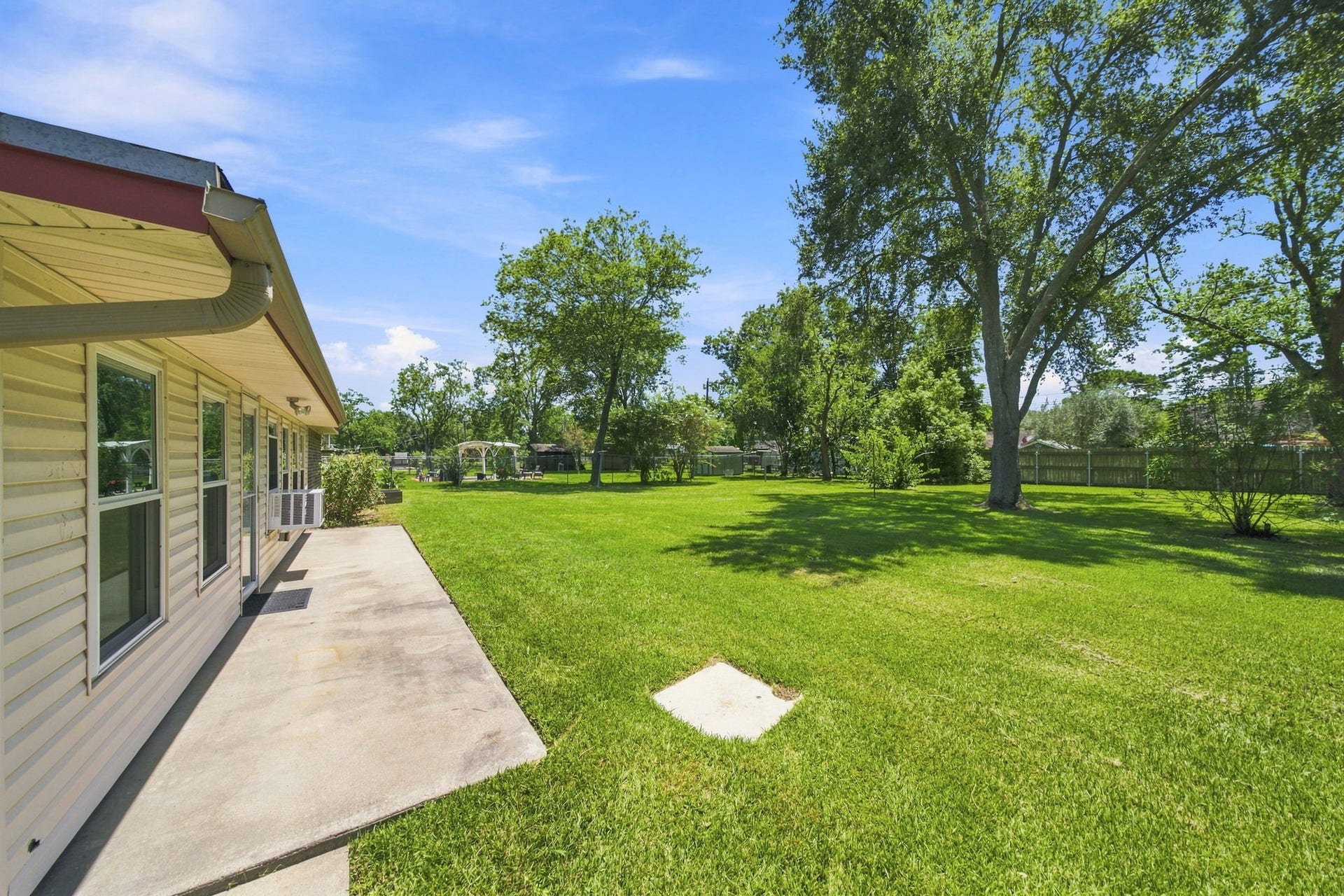 13317 Rene Circle, Santa Fe, TX 77510 Fully fenced backyard with back patio