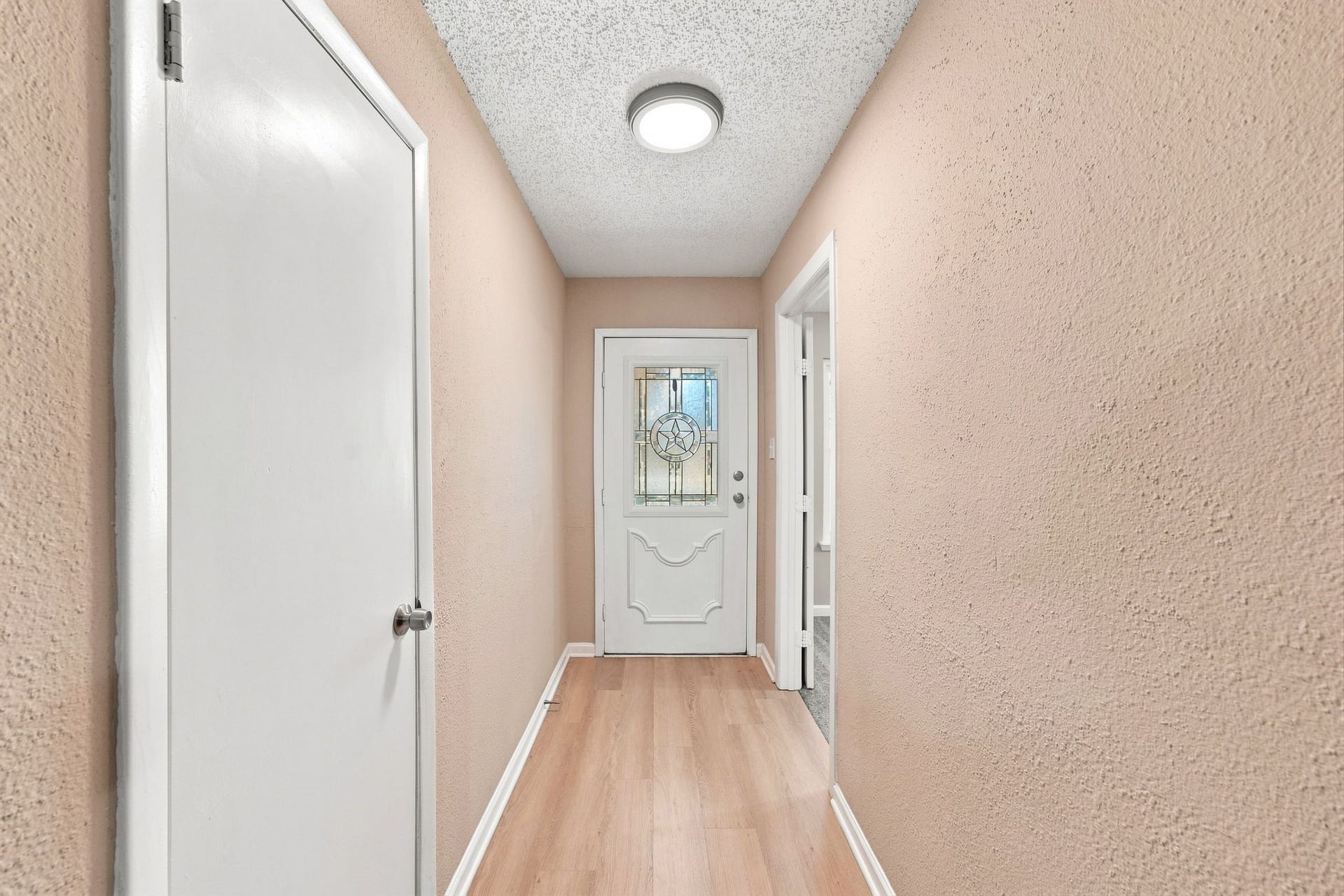 13317 Rene Circle, Santa Fe, TX 77510 Foyer