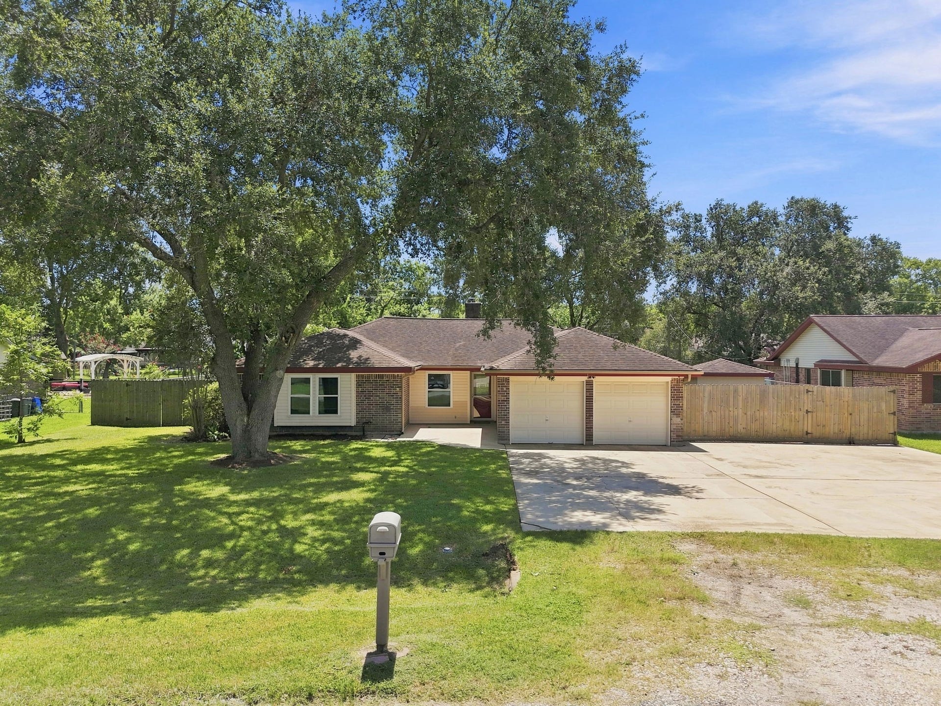 13317 Rene Circle, Santa Fe, TX 77510 13317 Rene Circle, Santa Fe, TX 77510