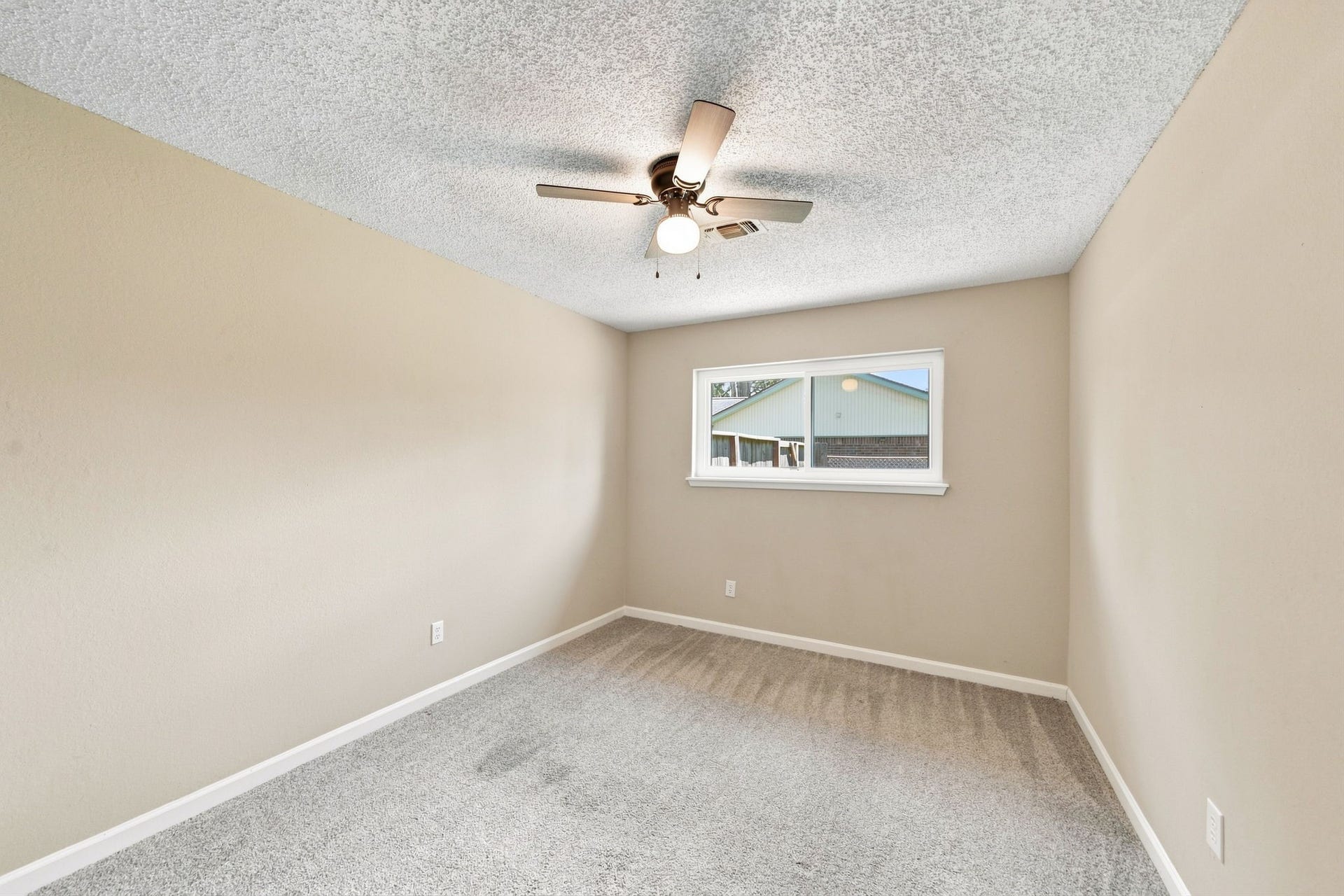 13317 Rene Circle, Santa Fe, TX 77510 Third bedroom