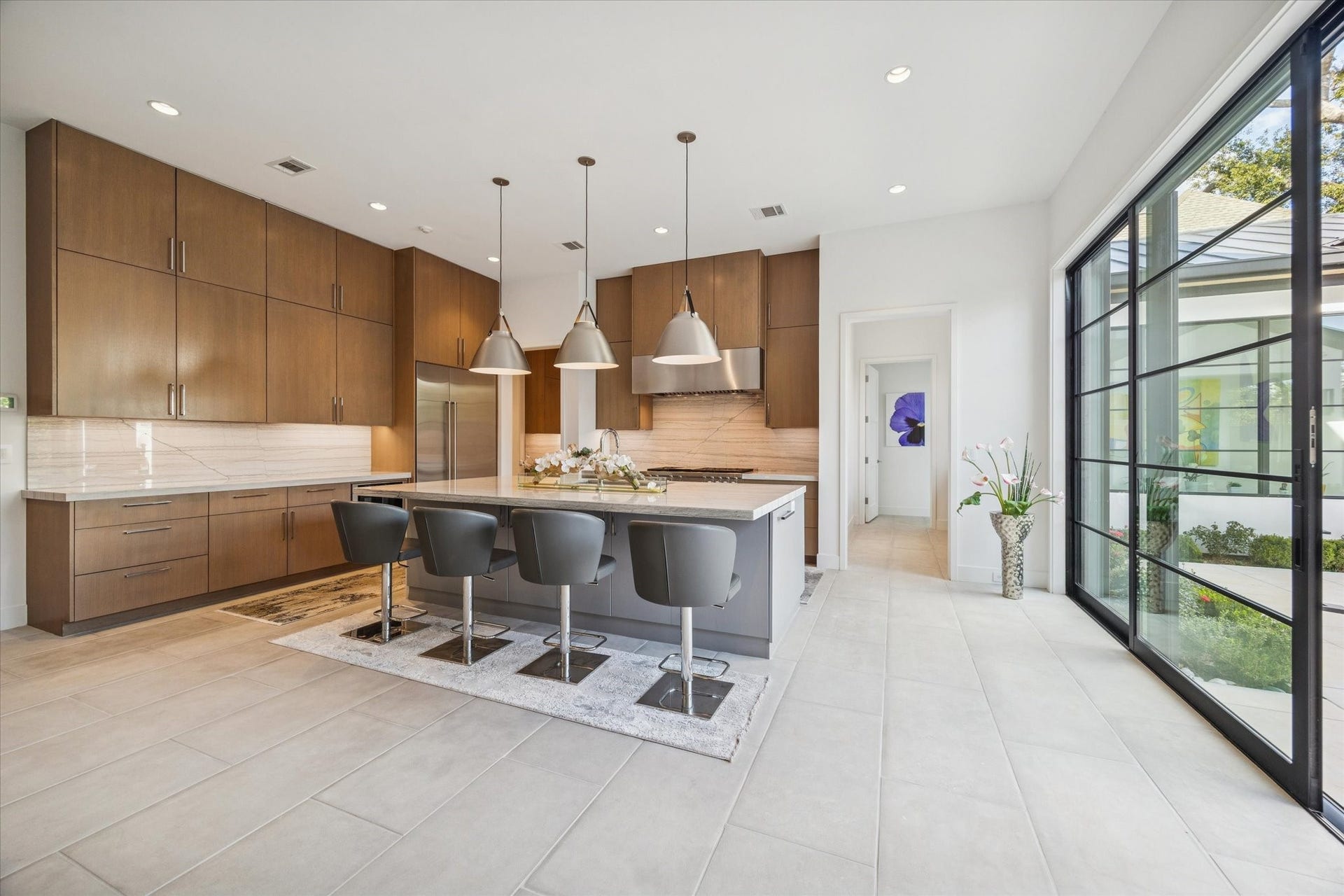 212 E Cowan Drive, Houston, TX 77007 212 E Cowan Drive, Houston, TX 77007