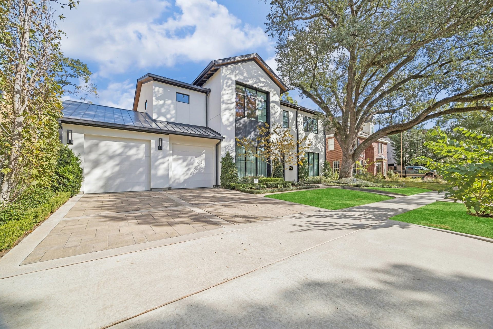 212 E Cowan Drive, Houston, TX 77007 212 E Cowan Drive, Houston, TX 77007