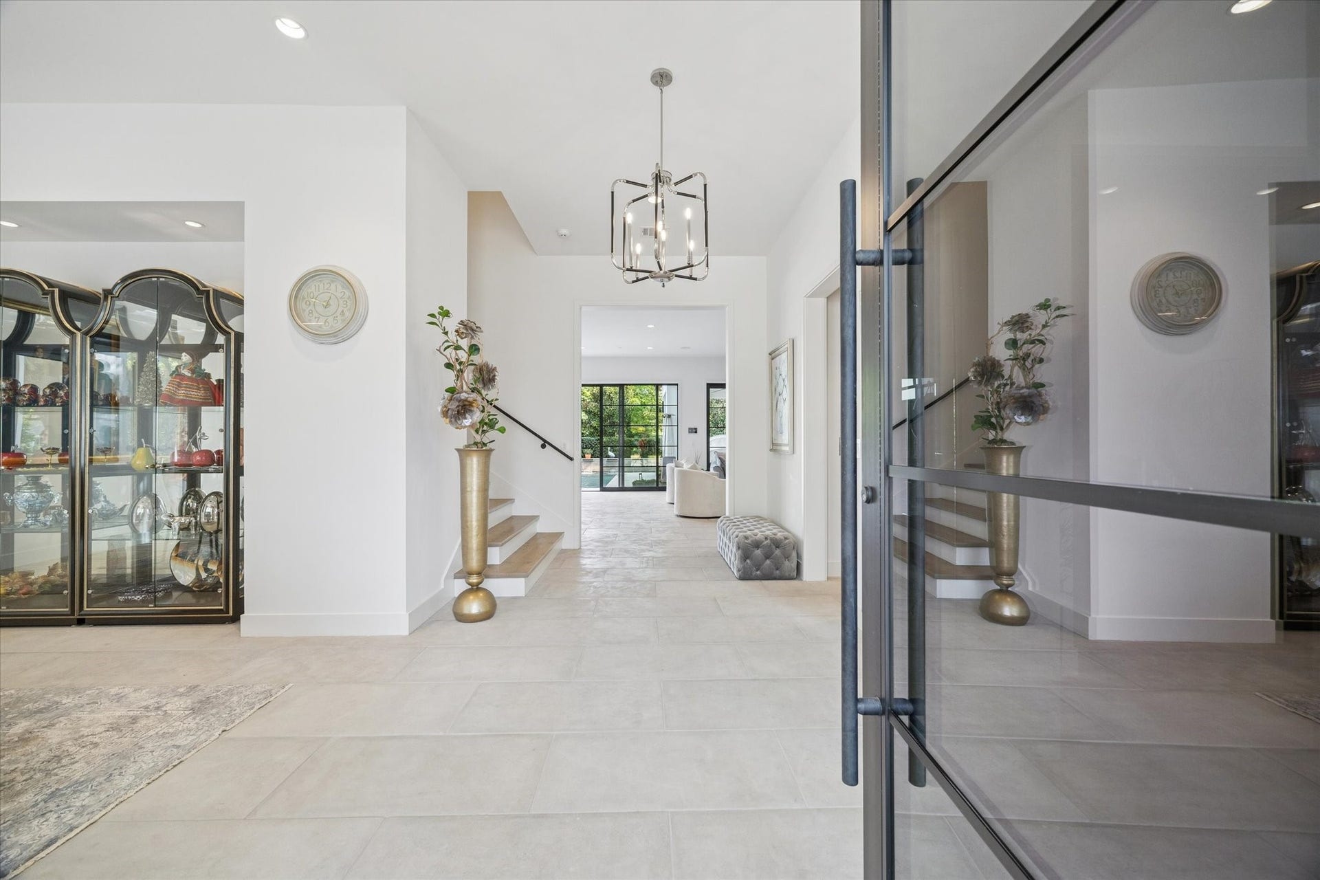 212 E Cowan Drive, Houston, TX 77007 212 E Cowan Drive, Houston, TX 77007