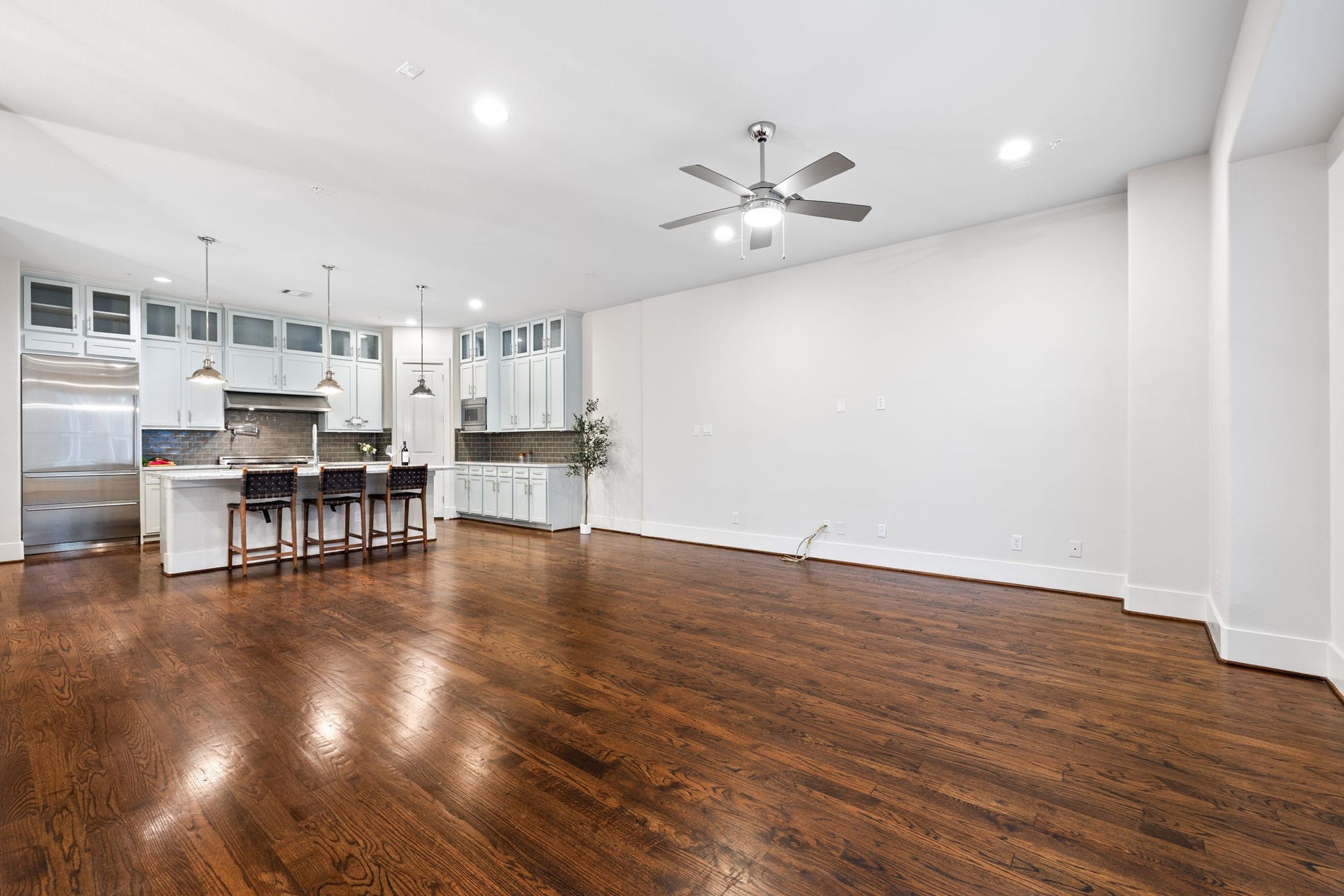 916 Yale Street, #D, Houston, TX 77008