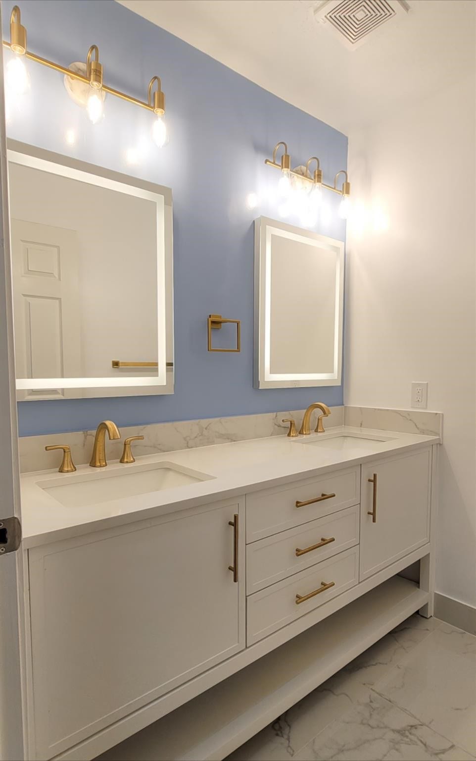 556 Cedar Fork Drive, League City, TX 77573 556 Cedar Fork Drive, League City, TX 77573