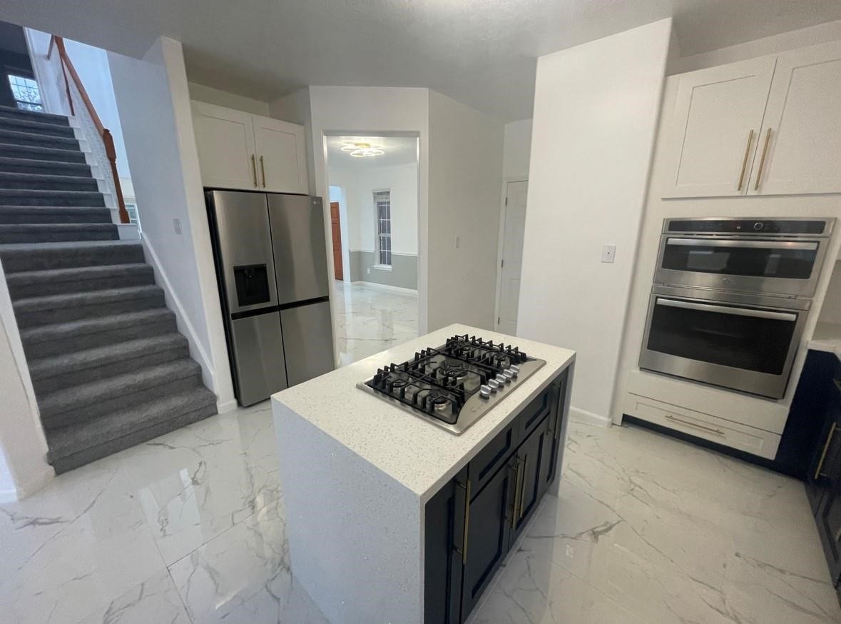 556 Cedar Fork Drive, League City, TX 77573 556 Cedar Fork Drive, League City, TX 77573
