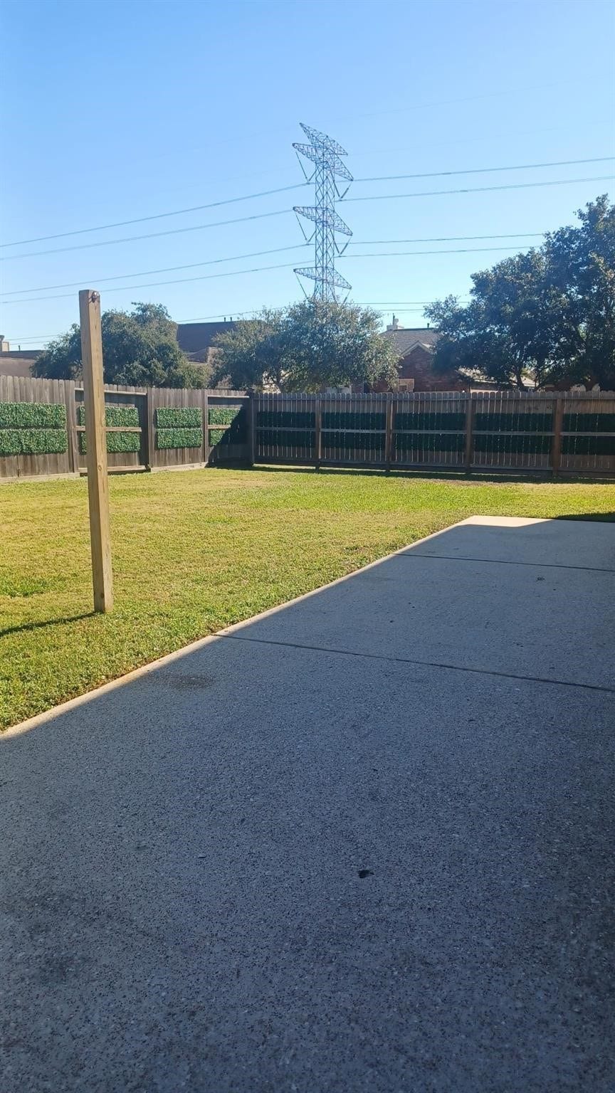 556 Cedar Fork Drive, League City, TX 77573 556 Cedar Fork Drive, League City, TX 77573