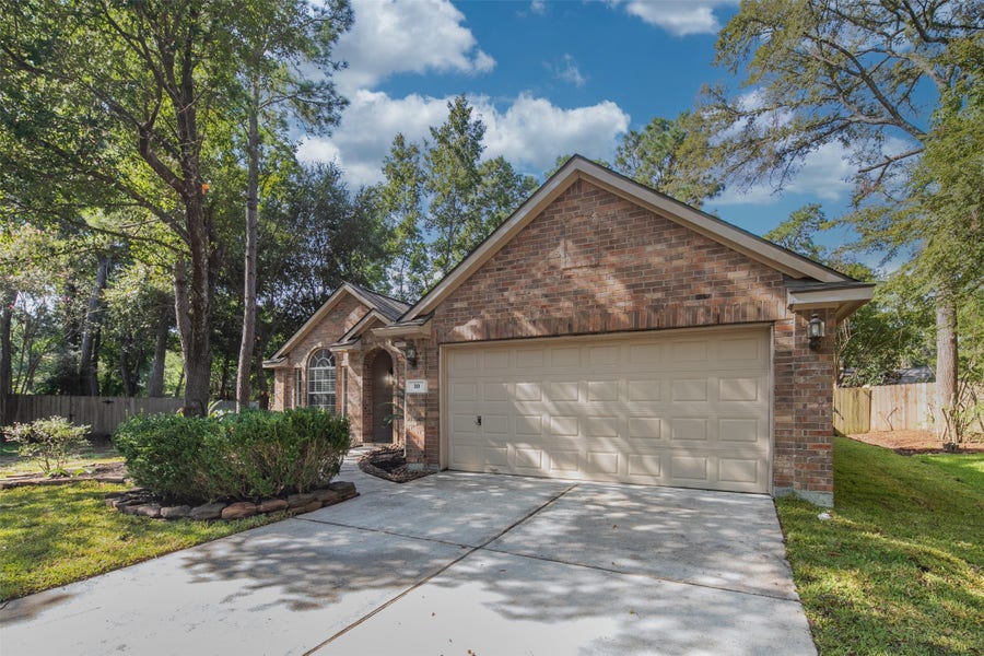 Property photo for 10 S Willow Point Circle, The Woodlands, TX
