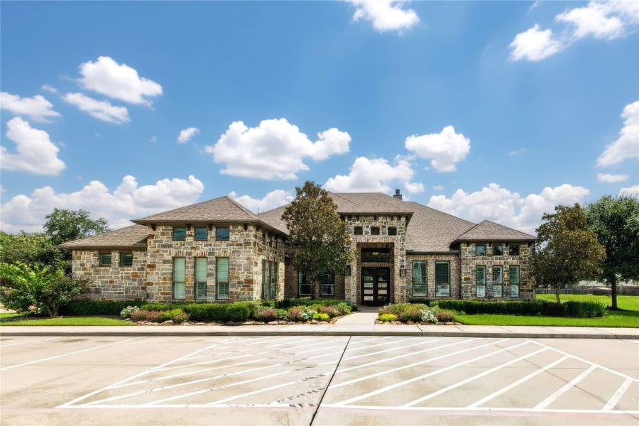 Property photo for 32400 SH 249, Pinehurst, TX