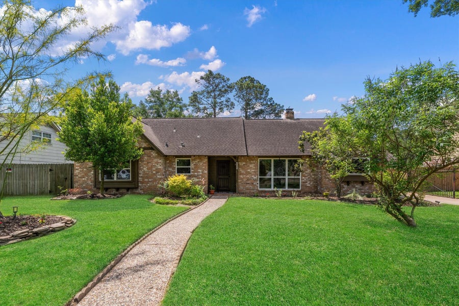 Property photo for 8107 Coolshire Lane, Houston, TX