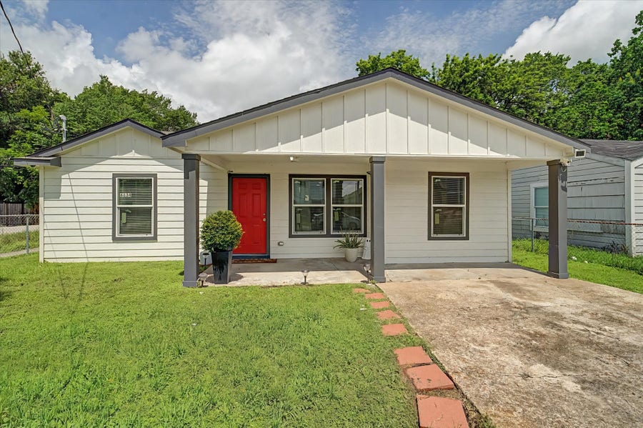 Property photo for 6834 New York Street, Houston, TX
