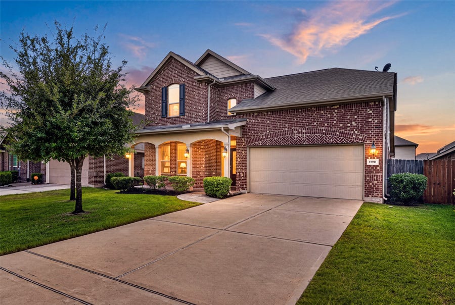 Property photo for 17911 Shadow Oak Drive, Cypress, TX