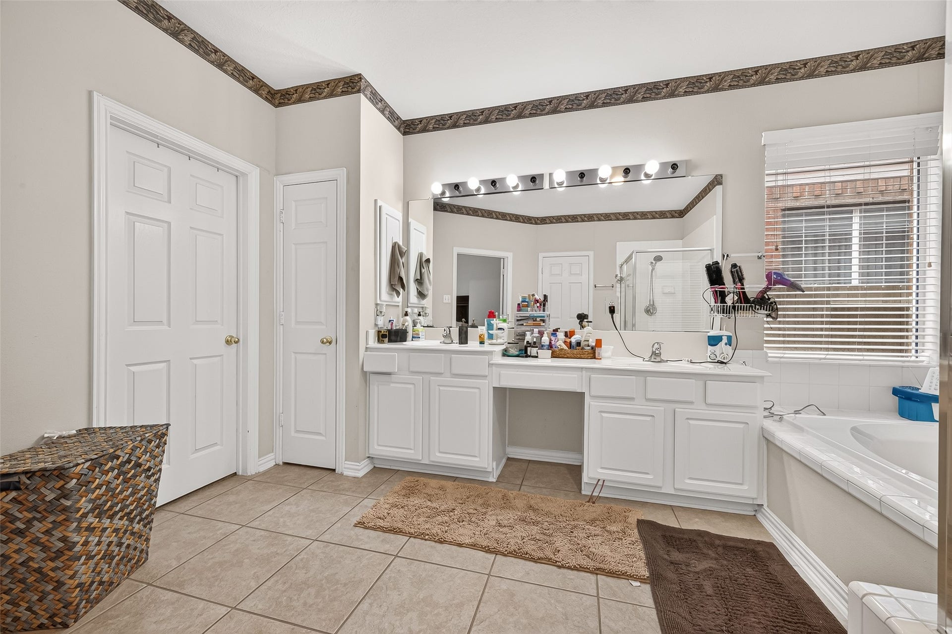 214 Kentwood Ridge Court, Sugar Land, TX 77479 214 Kentwood Ridge Court, Sugar Land, TX 77479