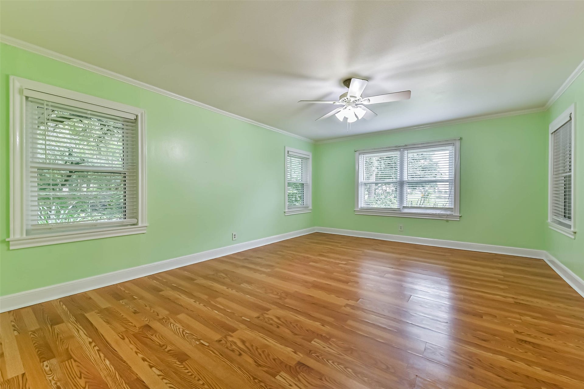 623 Laurel Street, La Marque, TX 77568 2nd Secondary bedroom, view 1