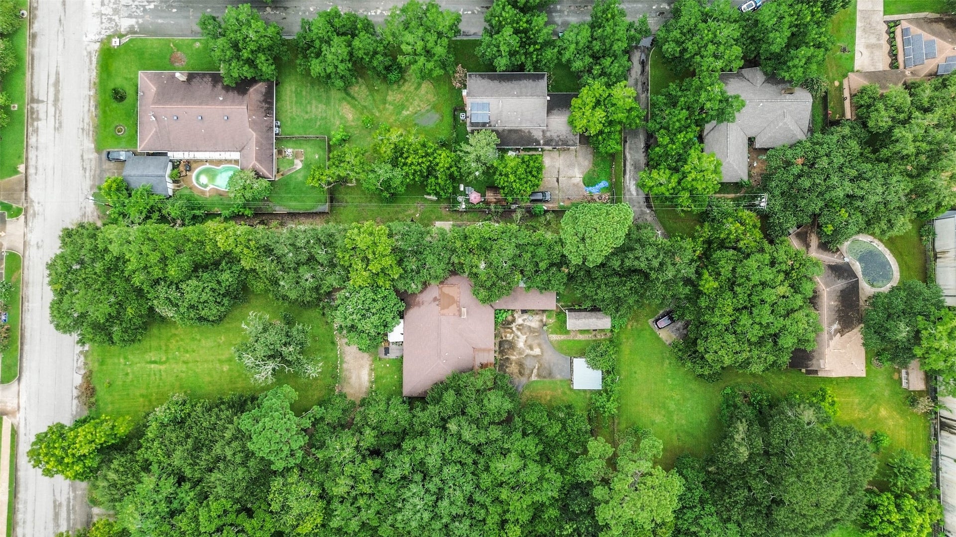 623 Laurel Street, La Marque, TX 77568 Arial view directly above the property with lot on Estates Drive and back of house