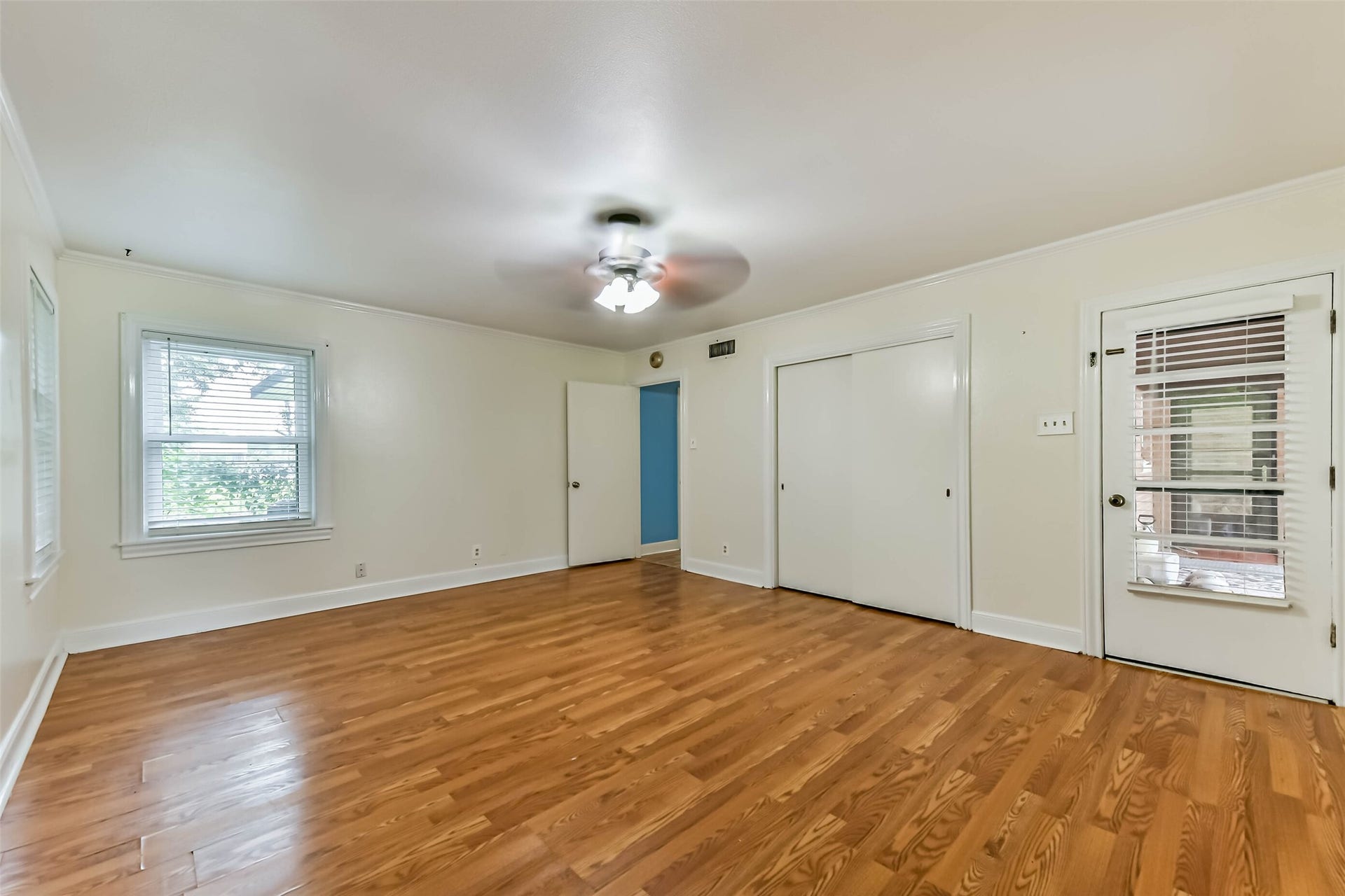 623 Laurel Street, La Marque, TX 77568 Opposite view of 1st secondary bedroom