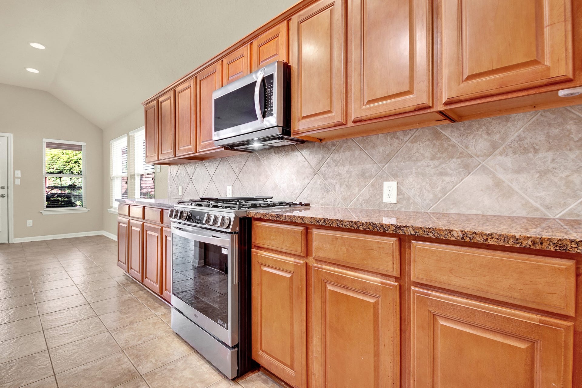 9226 Fernwillow Drive, Spring, TX 77379
