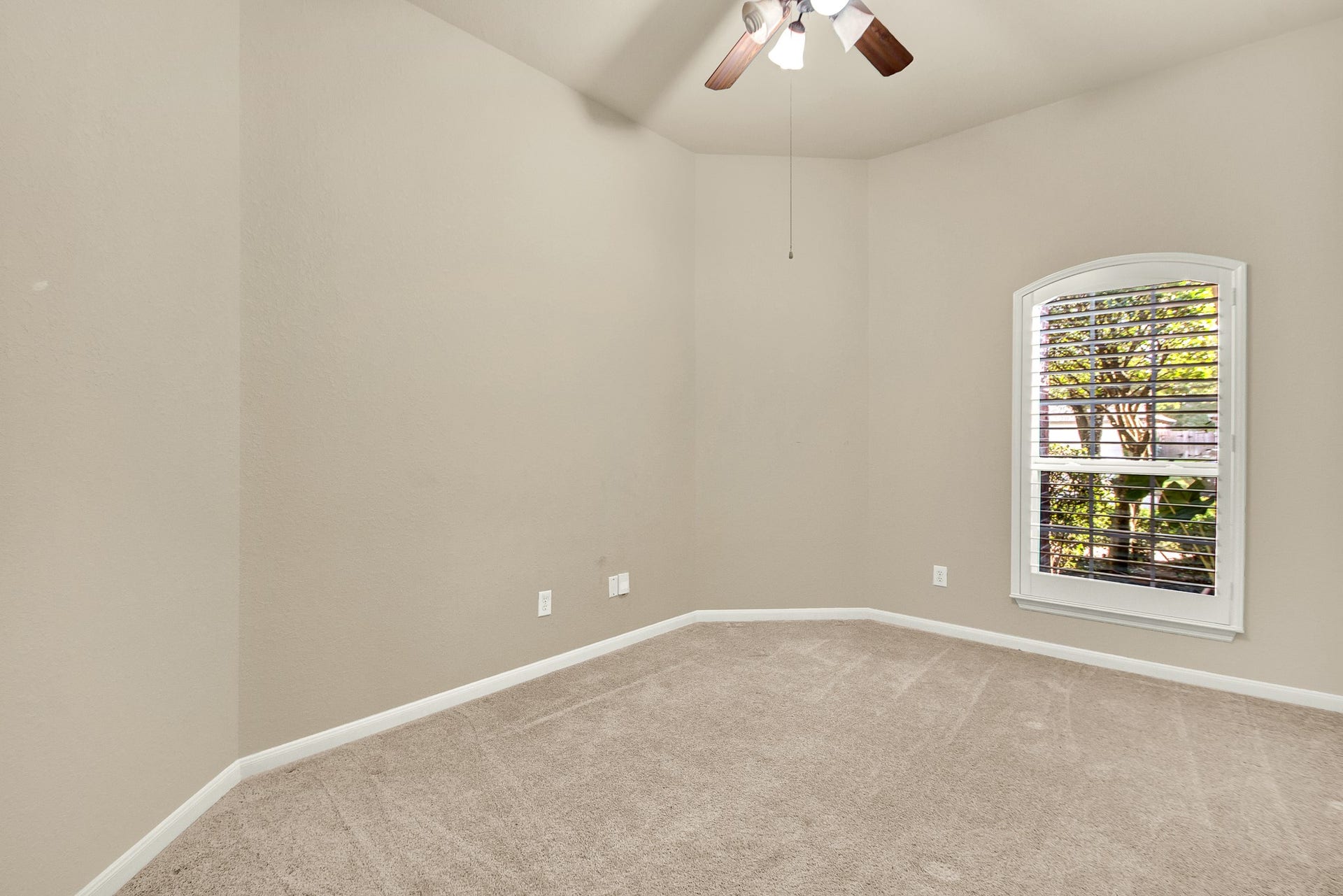 9226 Fernwillow Drive, Spring, TX 77379