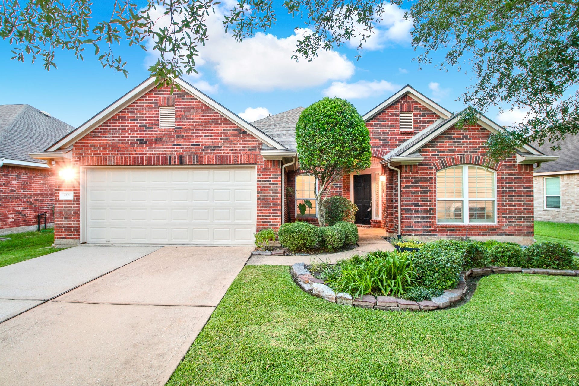 9226 Fernwillow Drive, Spring, TX 77379
