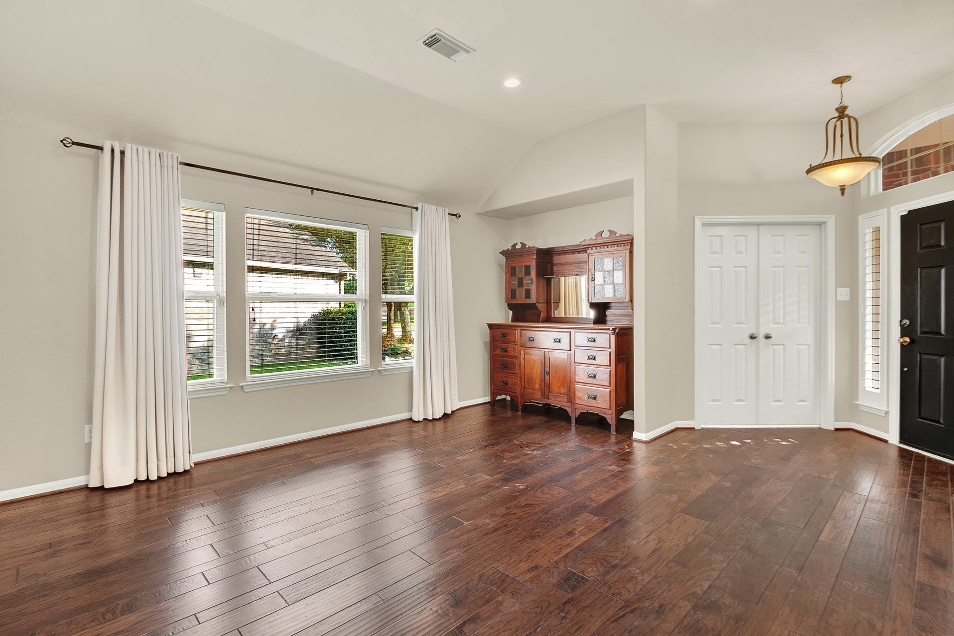 9226 Fernwillow Drive, Spring, TX 77379