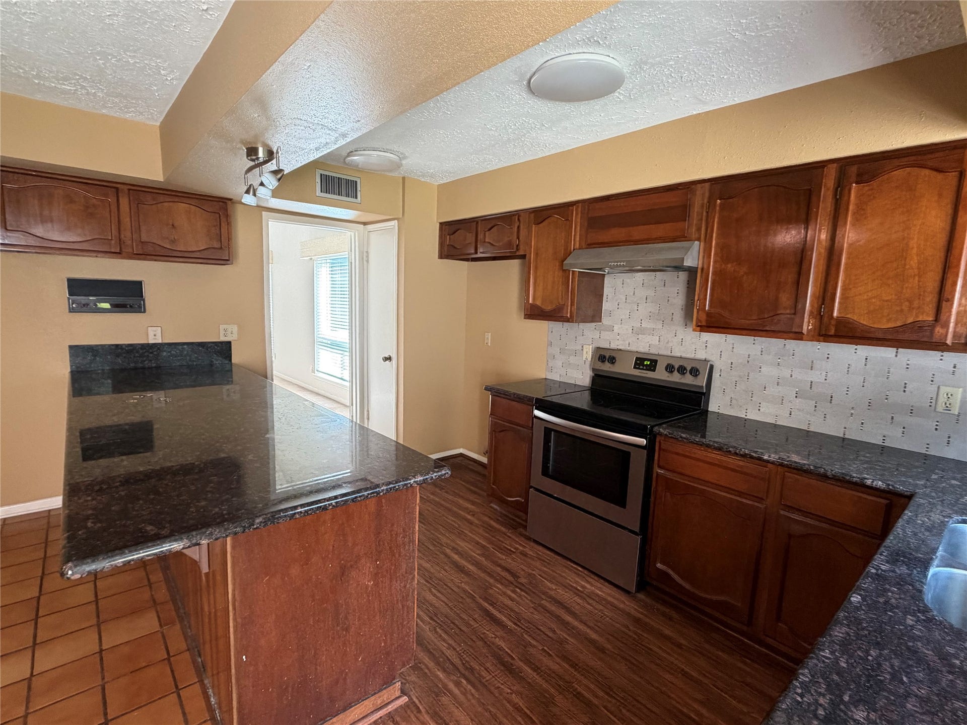 2535 Coopers Post Lane, Sugar Land, TX 77478 2535 Coopers Post Lane, Sugar Land, TX 77478