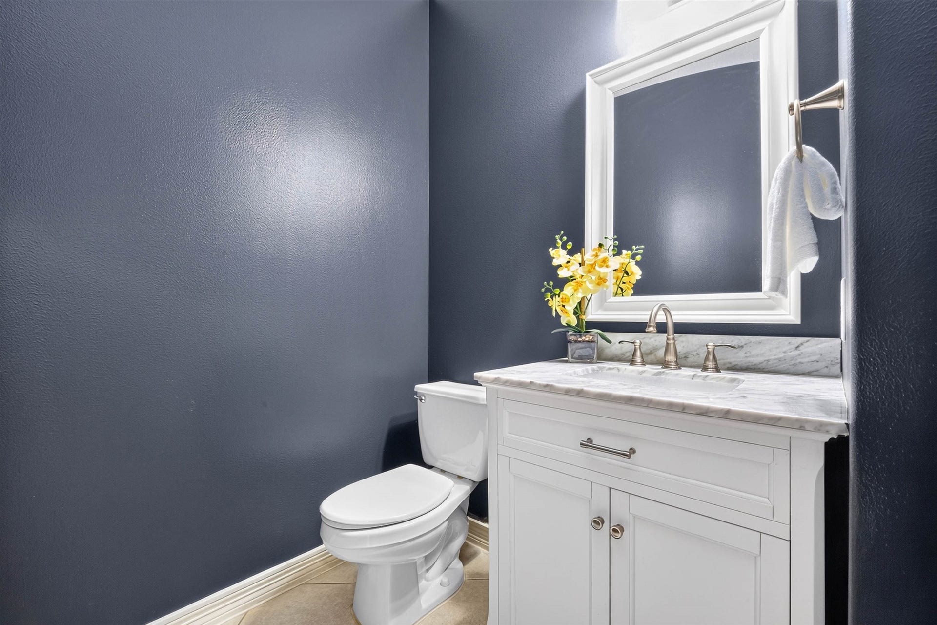 12455 Cedar Breaks Court, Humble, TX 77346 Half Bath