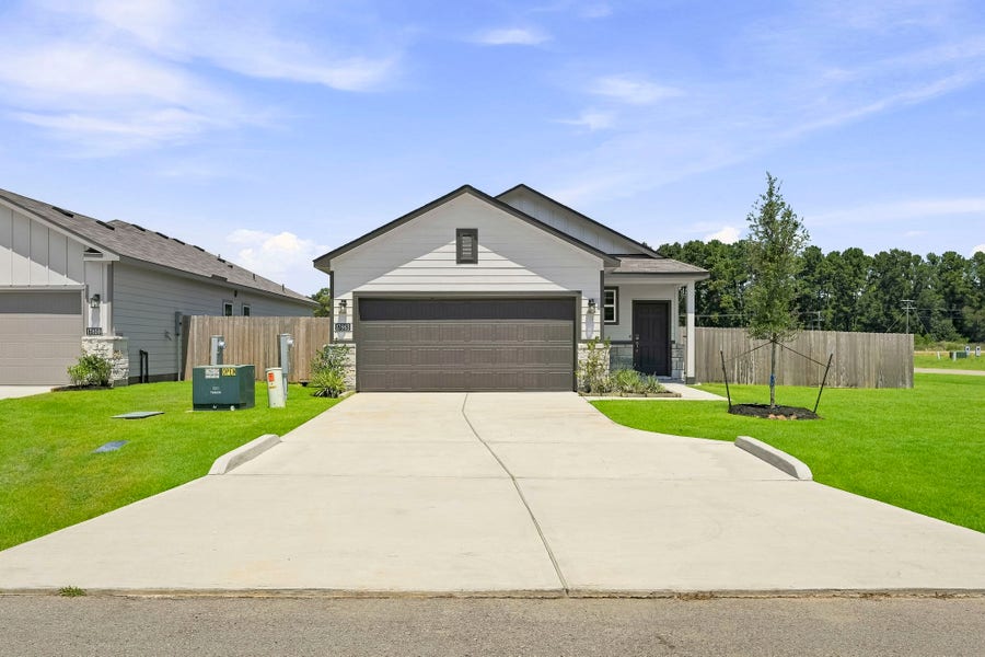 Property photo for 17863 Lionheart Road, Conroe, TX