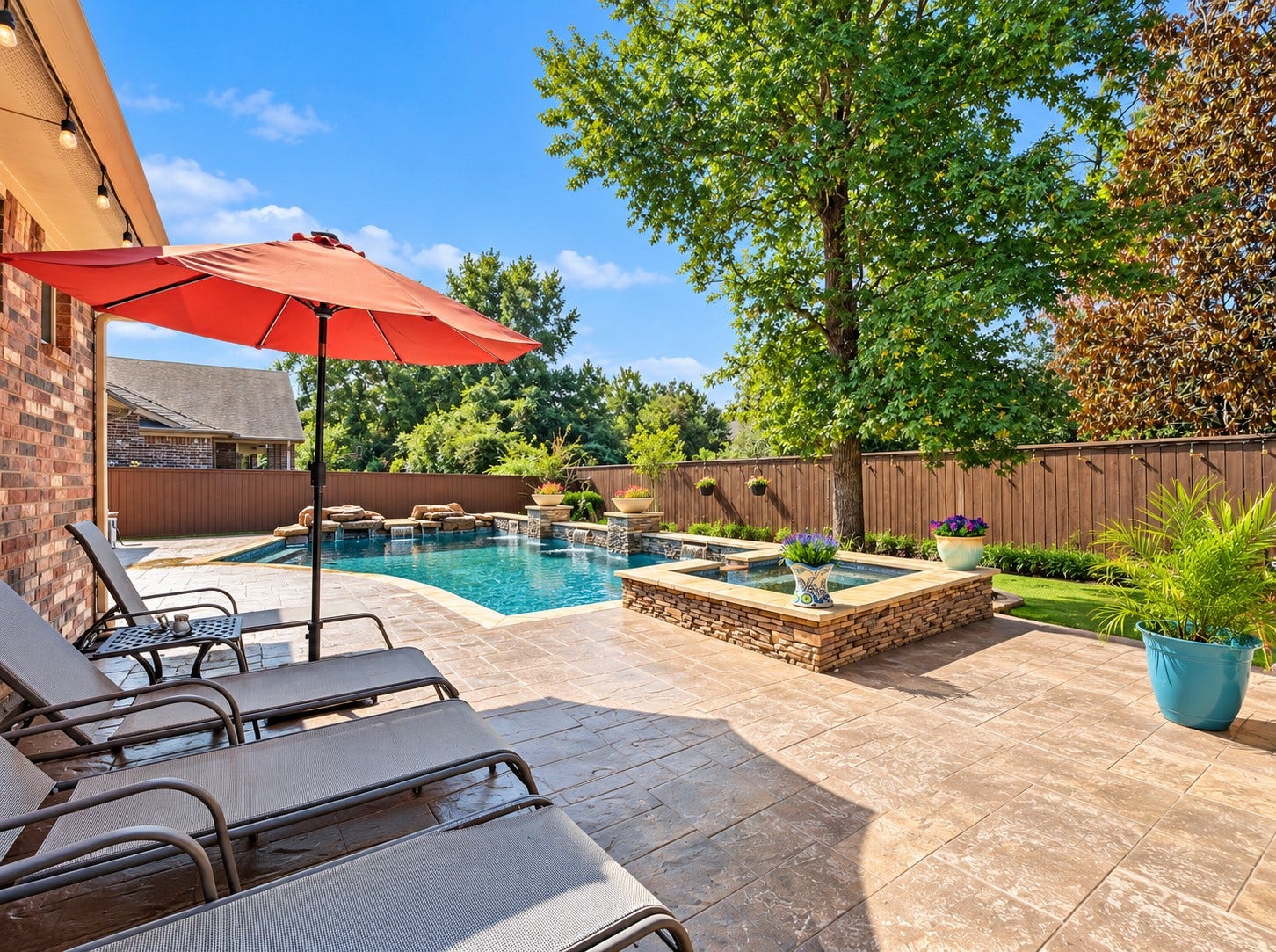 59 Tioga Place, Tomball, TX 77375 Imagine ending the day with a soak in the spa, enjoying the fresh air and the comfort of your own backyard retreat.